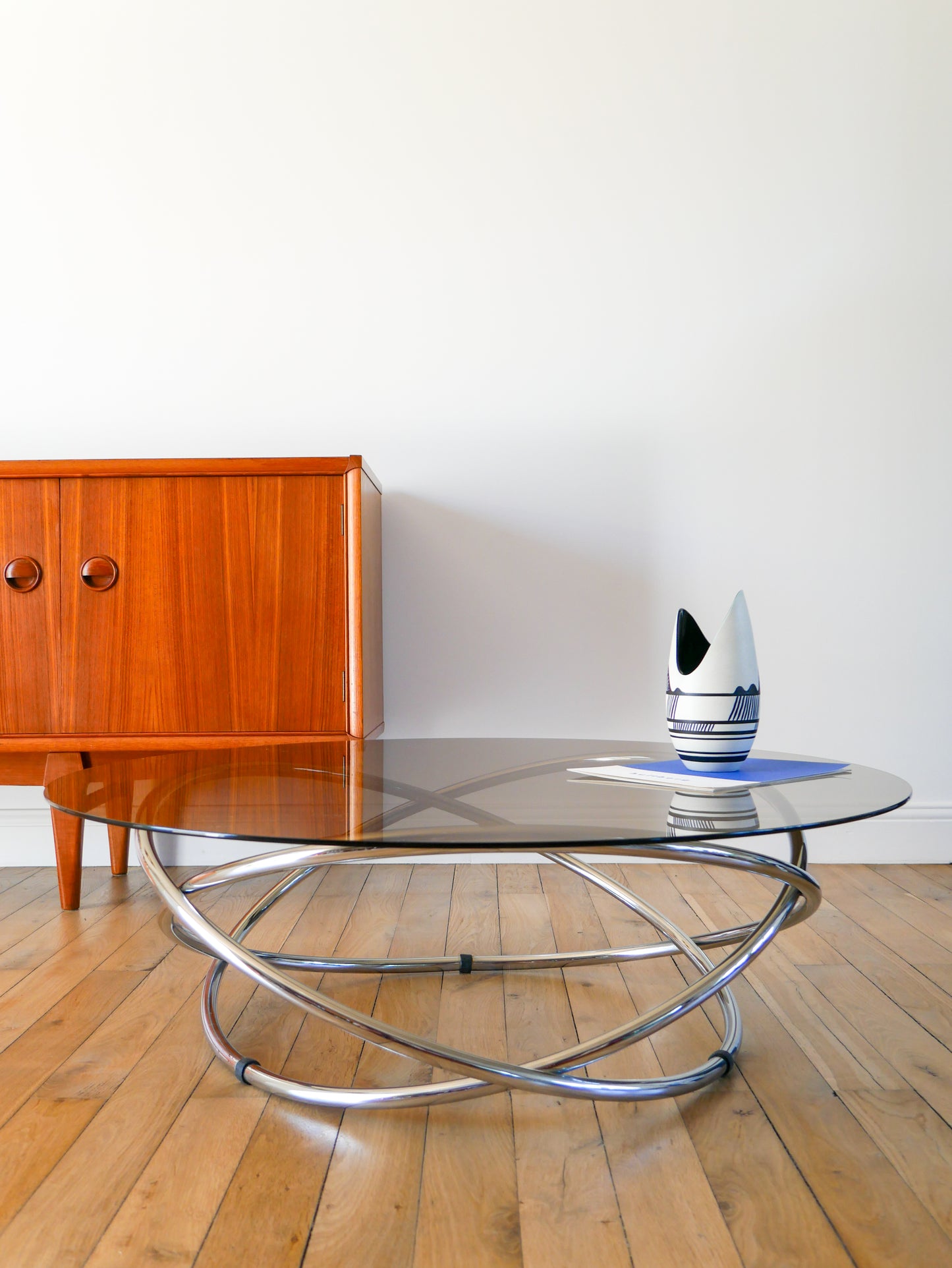 Table basse ronde en chrome et verre fumé par Miniforms "Swirl", Made in Italy, Design Space Age, 1970