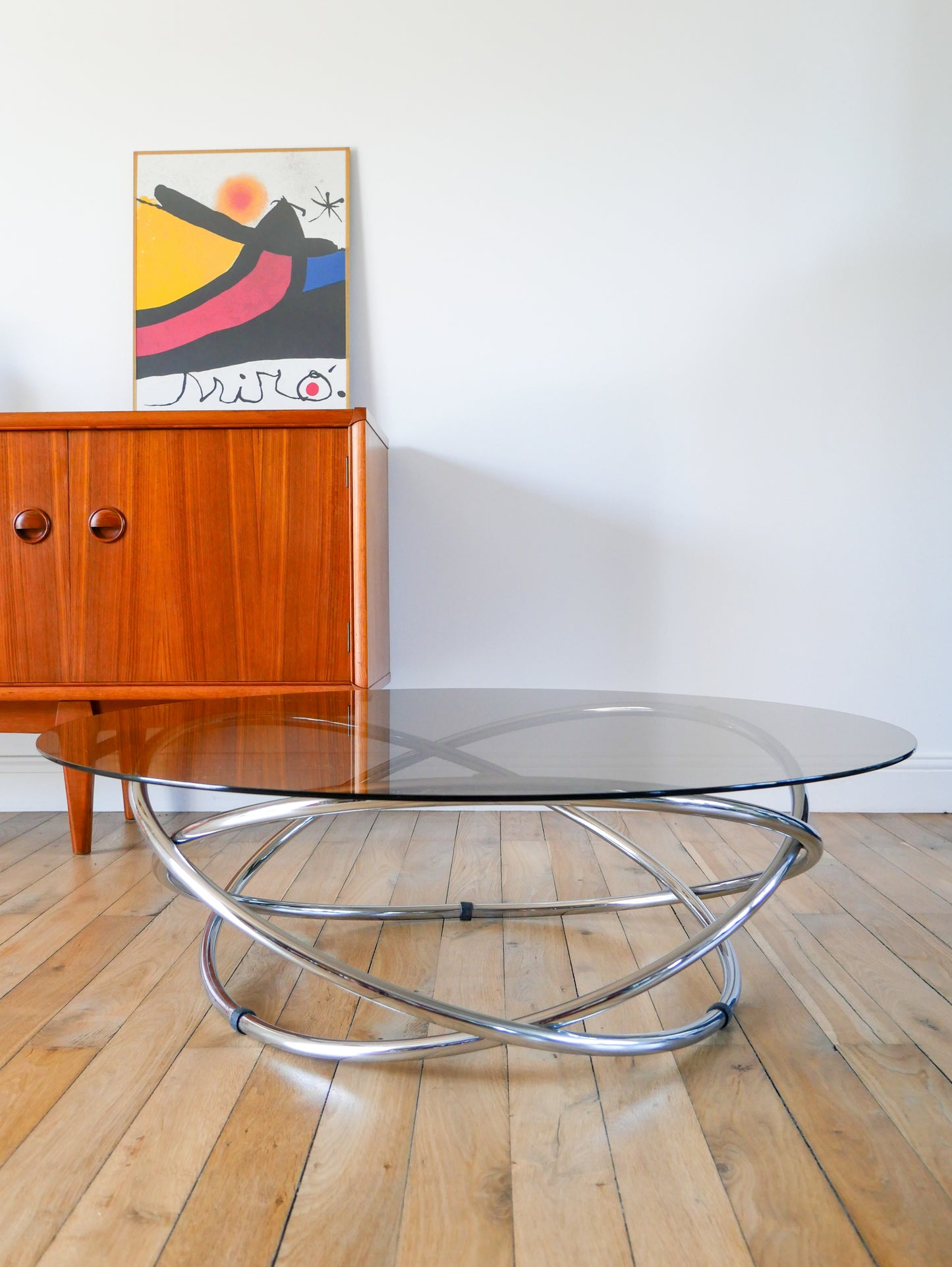 Table basse ronde en chrome et verre fumé par Miniforms "Swirl", Made in Italy, Design Space Age, 1970