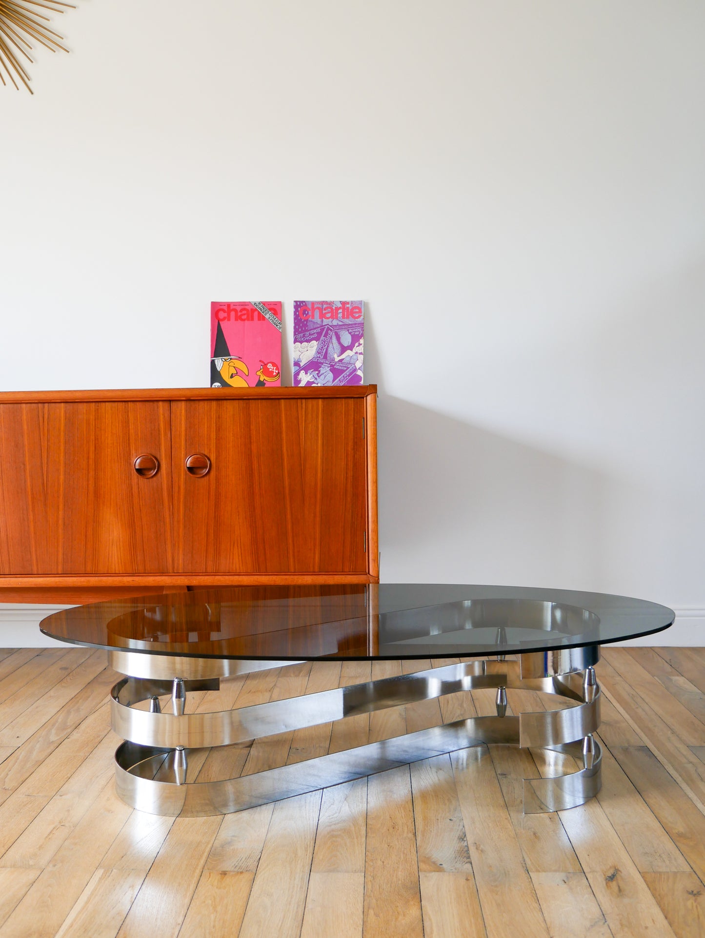 Table basse ovoïde en verre fumé et chrome, piètement en S, Design, 1970