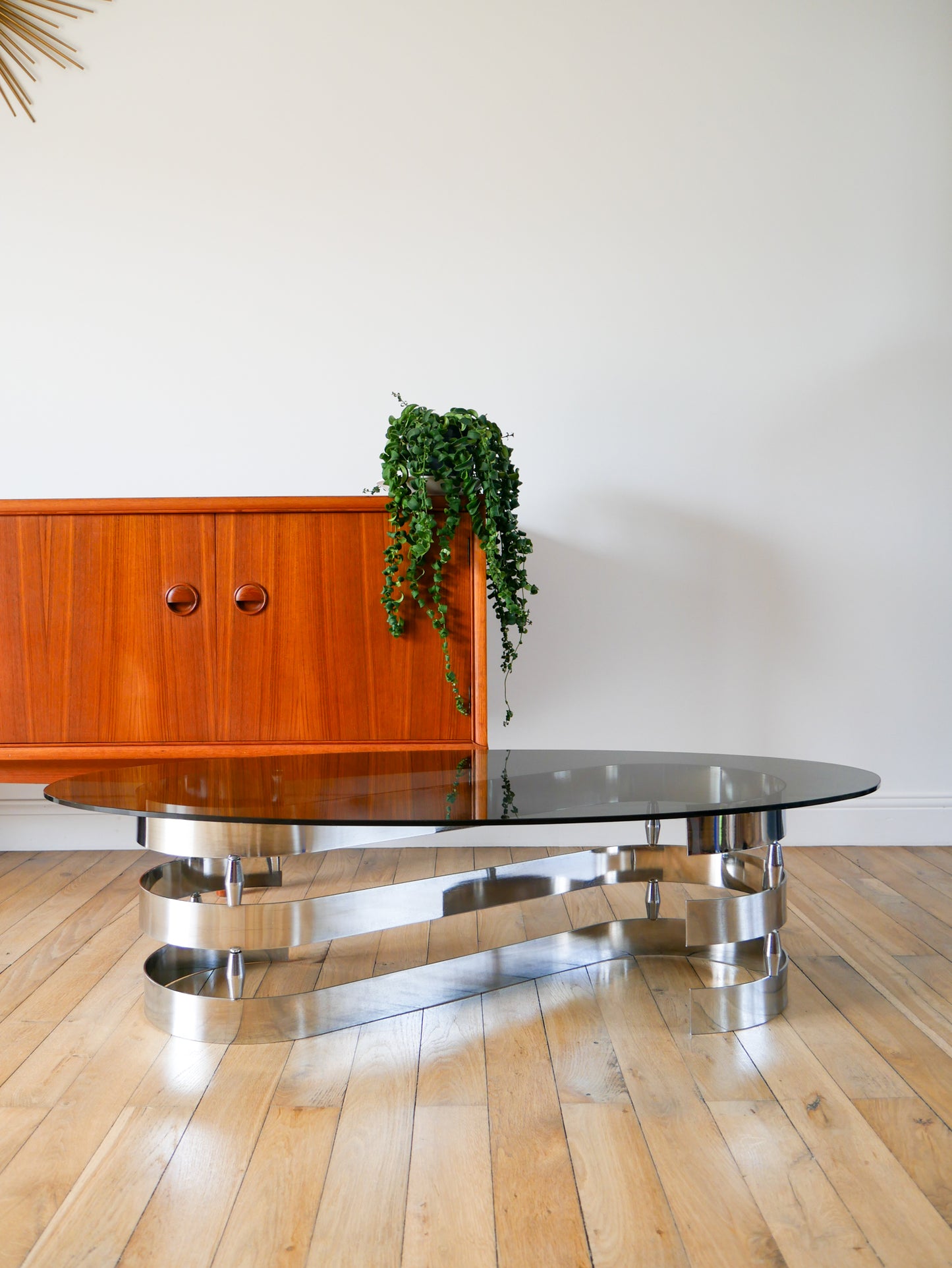 Table basse ovoïde en verre fumé et chrome, piètement en S, Design, 1970