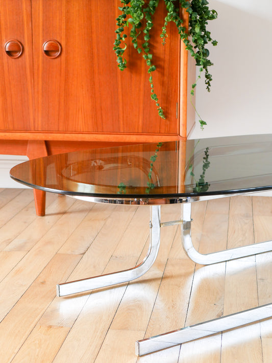 Table basse ovale en verre fumé et chrome, piètement original en double S Design, 1970