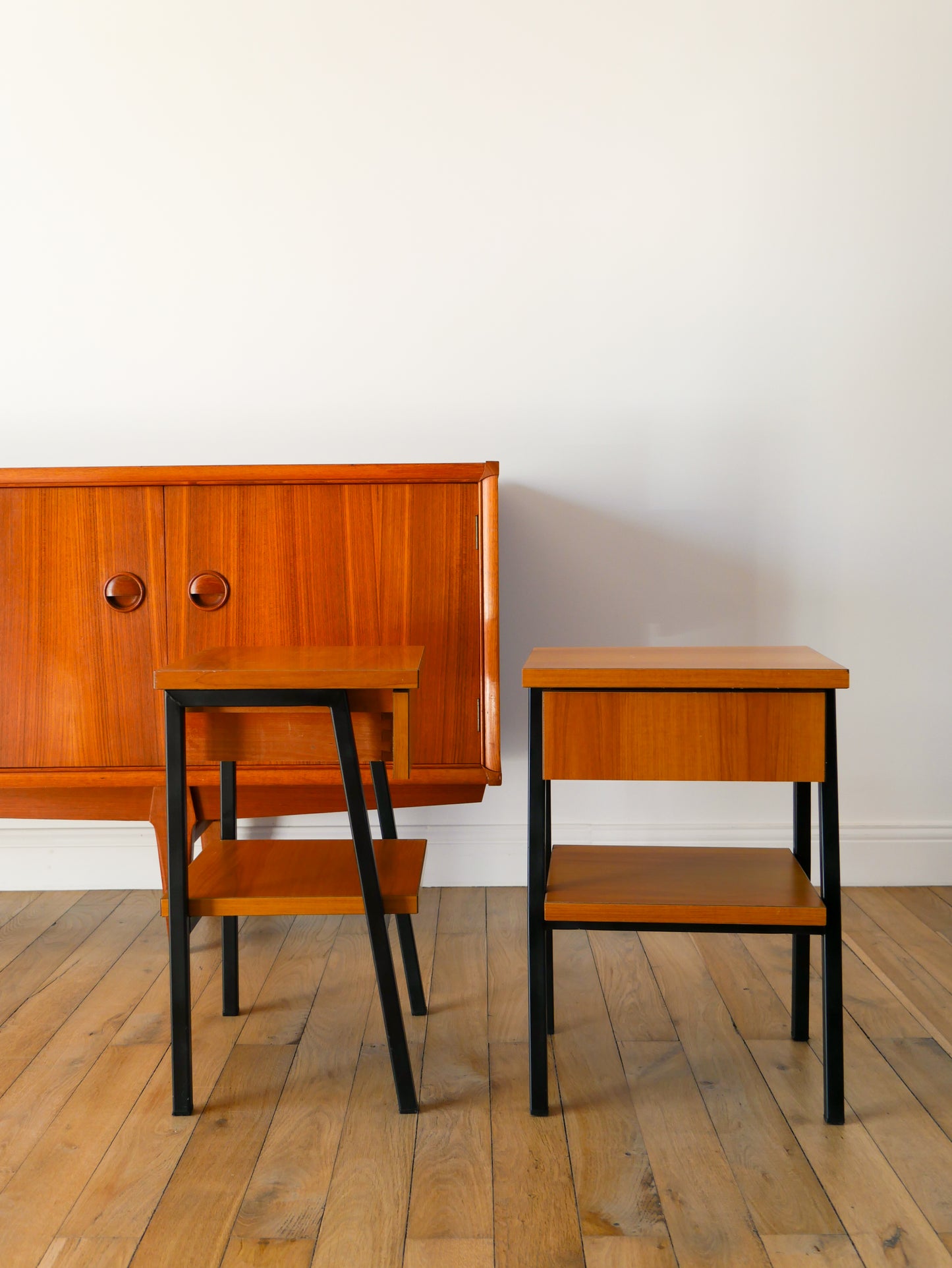 Paire de tables de nuit Moderniste en formica et fer noir, Made in Germany, 1970