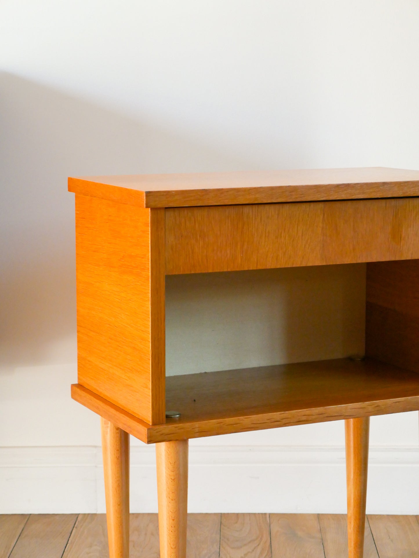 Table de nuit scandinave en placage Chêne, 1950