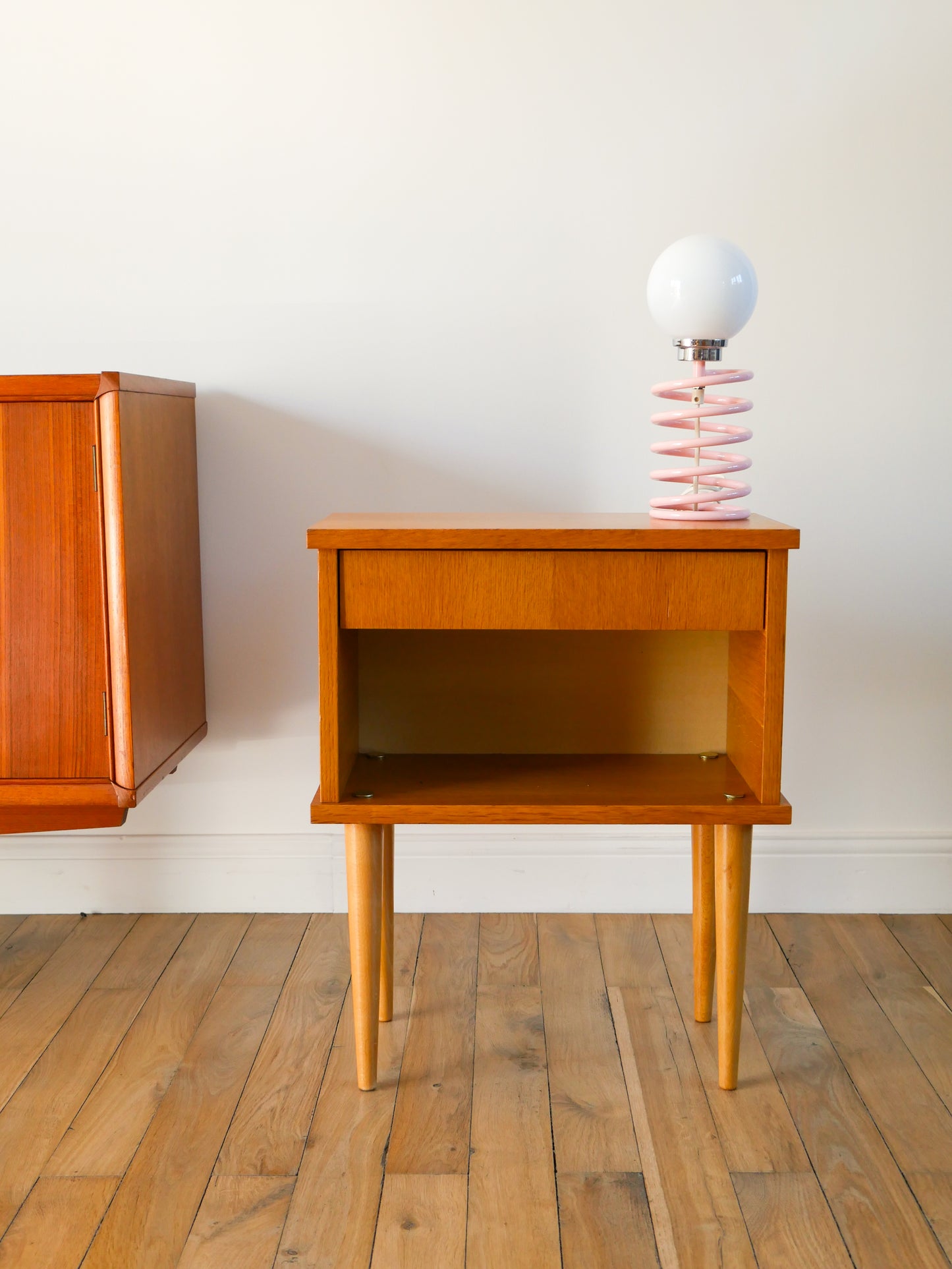 Table de nuit scandinave en placage Chêne, 1950