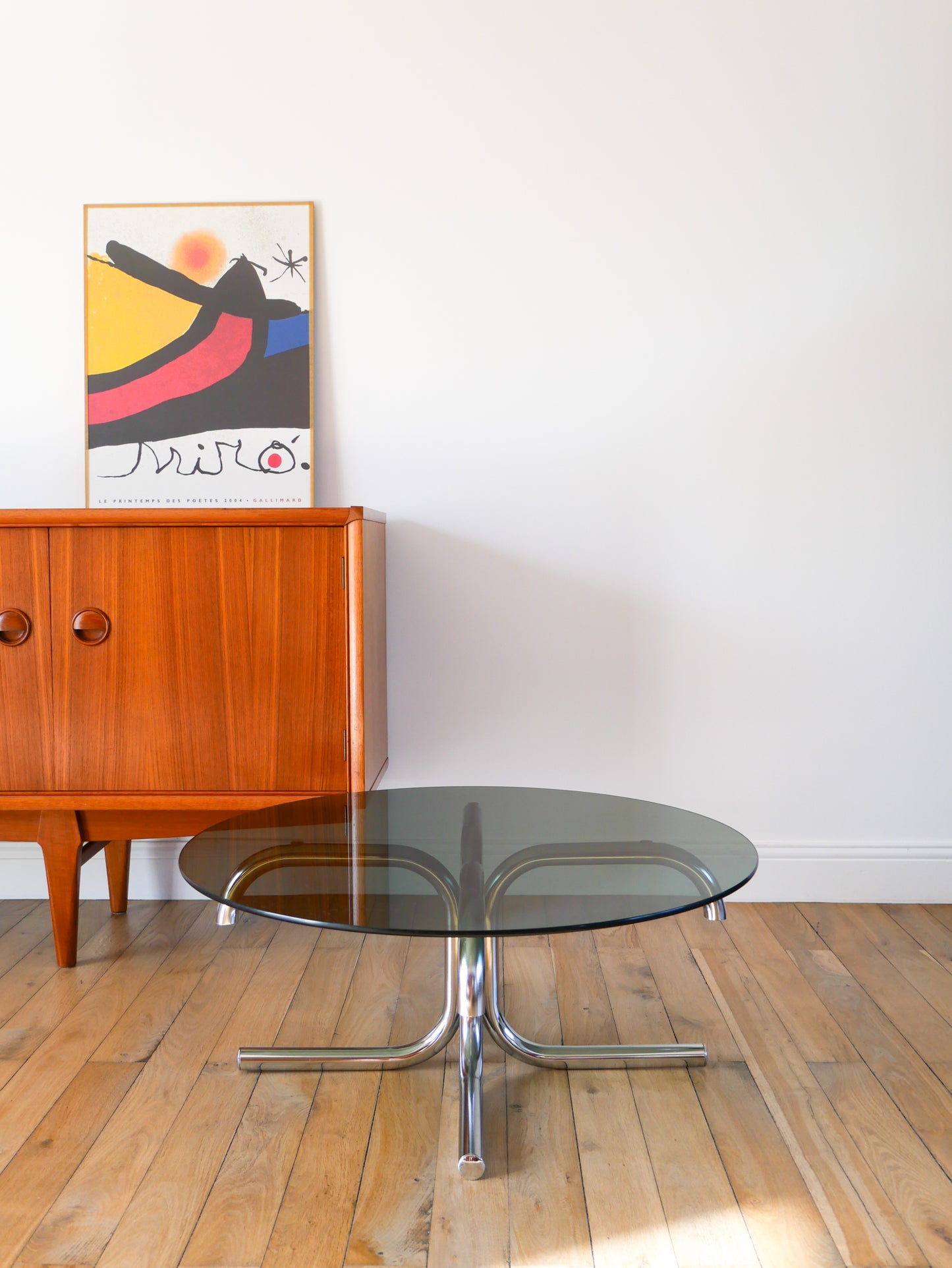 Table basse tubulaire ronde en verre et chrome, piètements étoile, Design, 1970