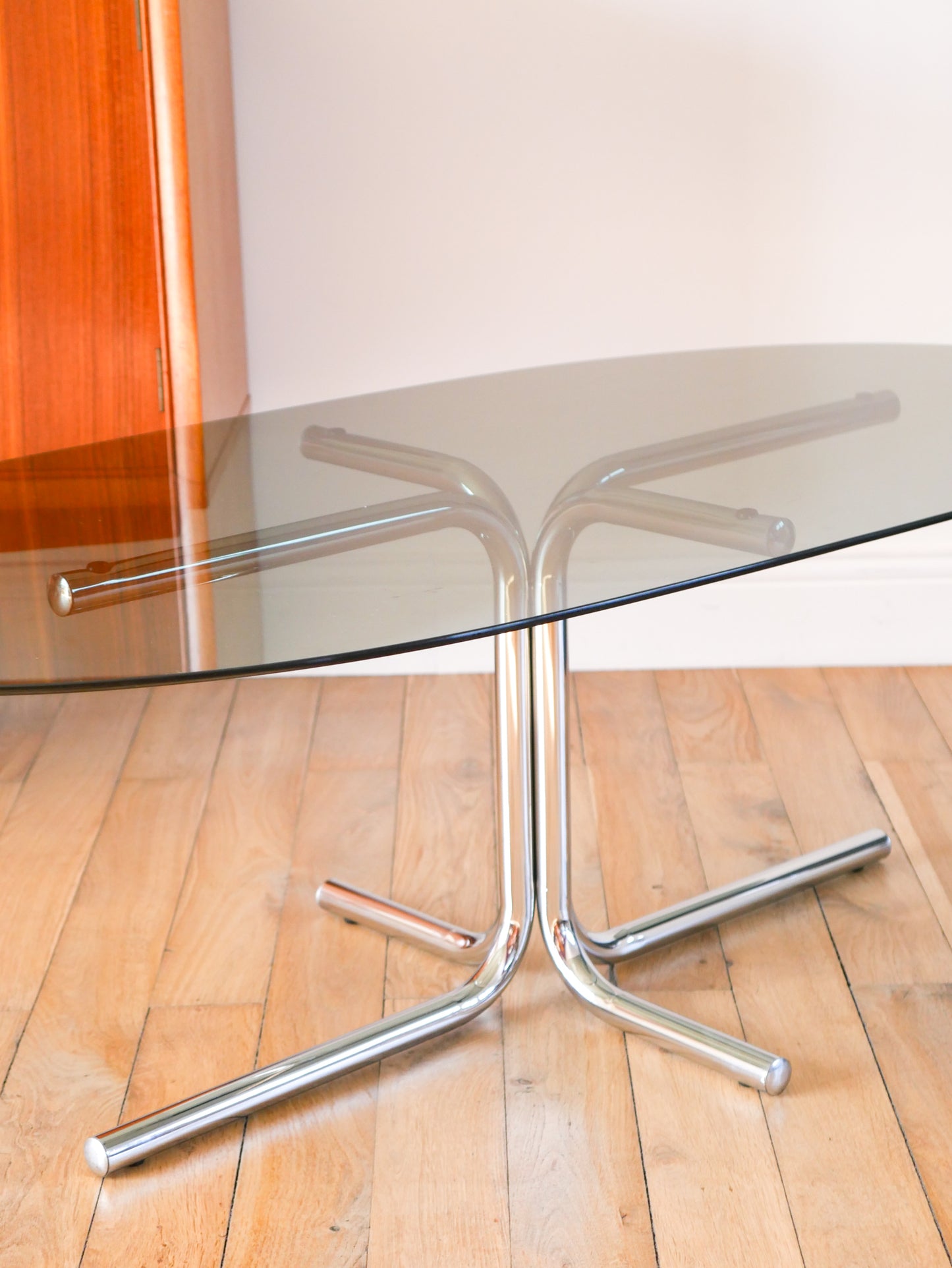 Table basse tubulaire ovale en verre et chrome, piètements étoile, Design, 1970