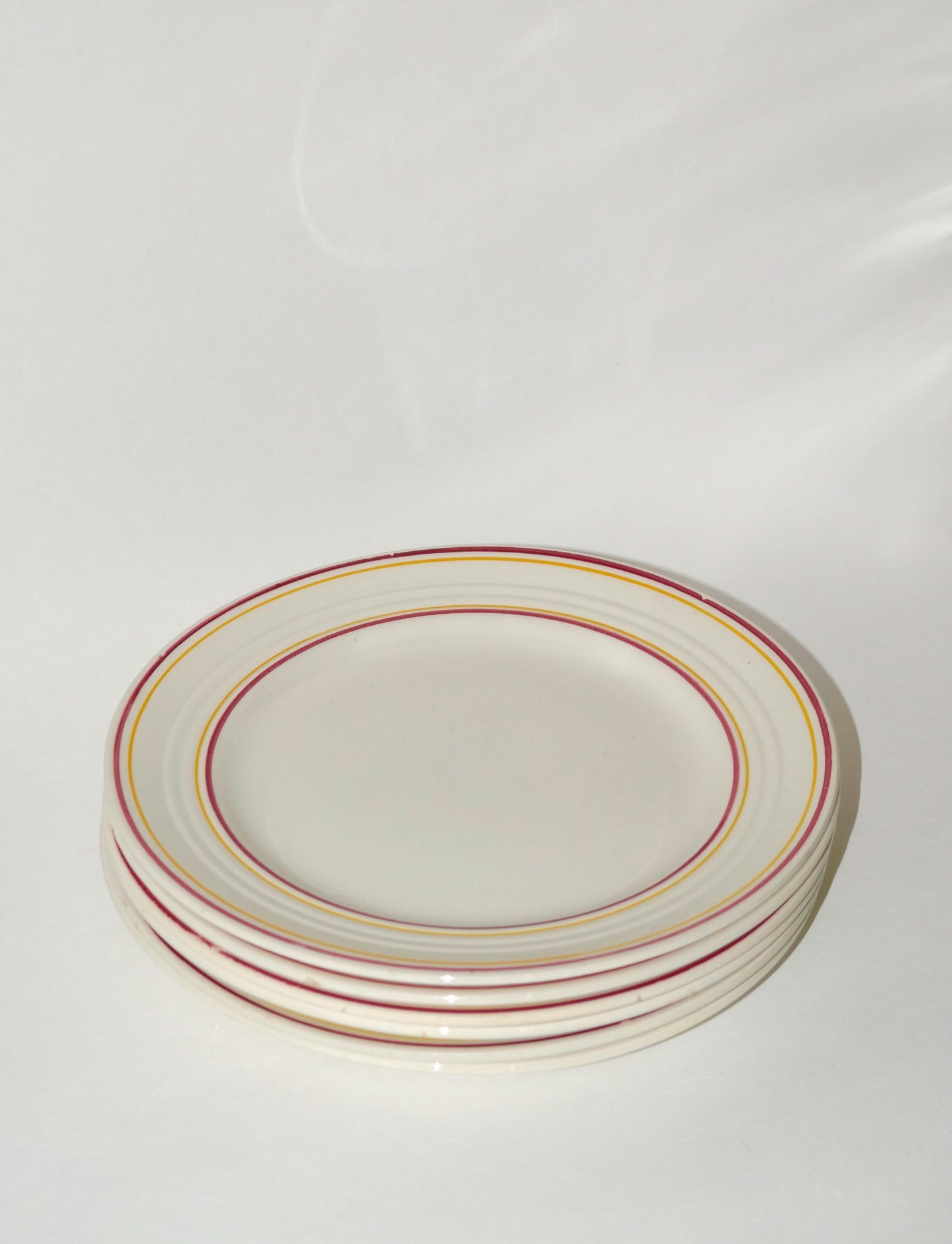 Lot de 6 assiettes plates Digoin Sarreguemines liseré rouge et jaune 1960