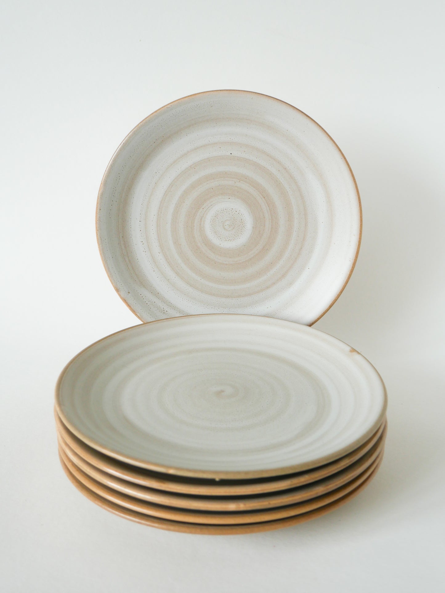 Lot de 6 assiettes plates en grès Niderviller, 1960