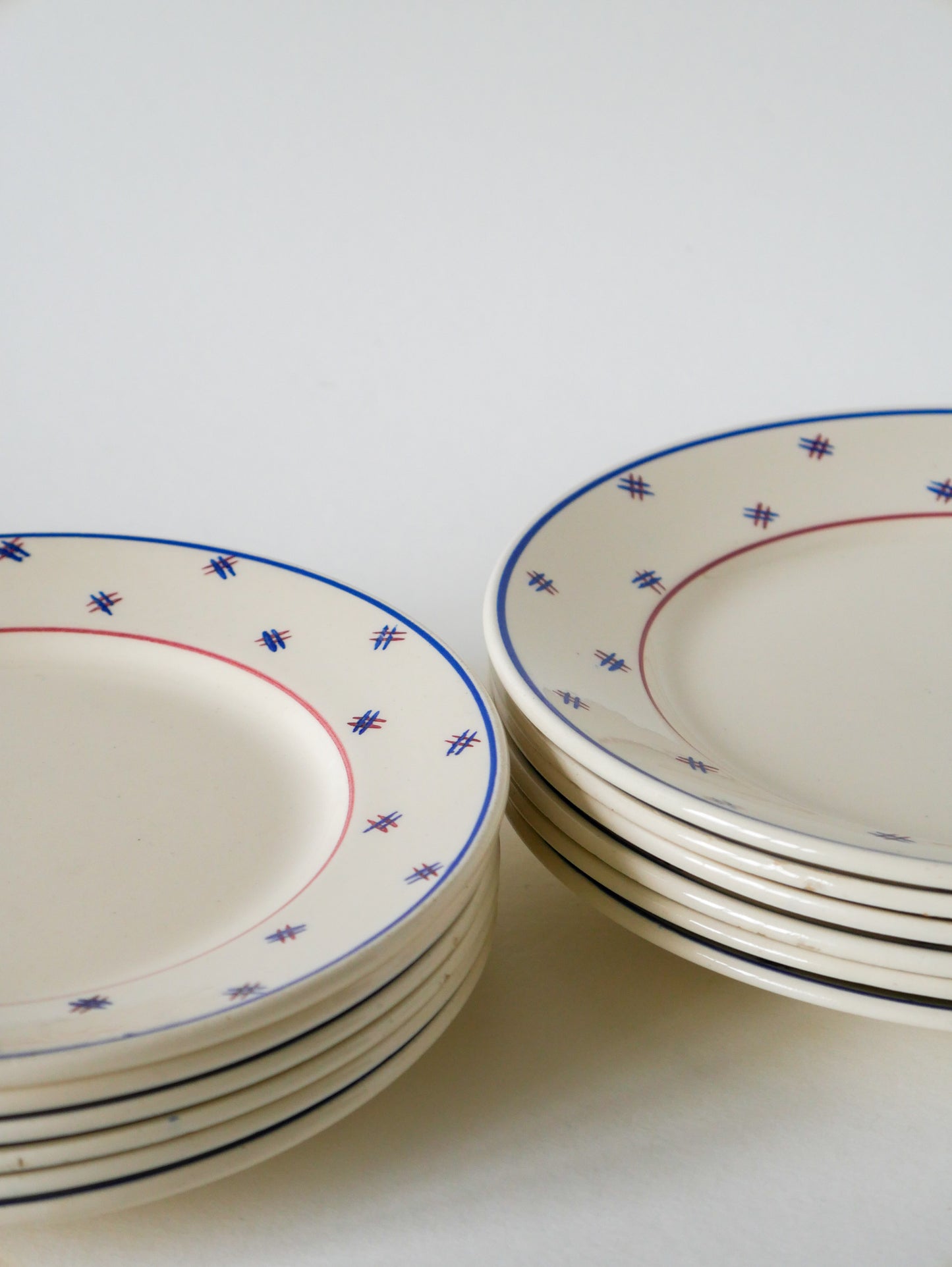 Lot de 6 assiettes plates, Lunéville modèle E Pierrée, 1940