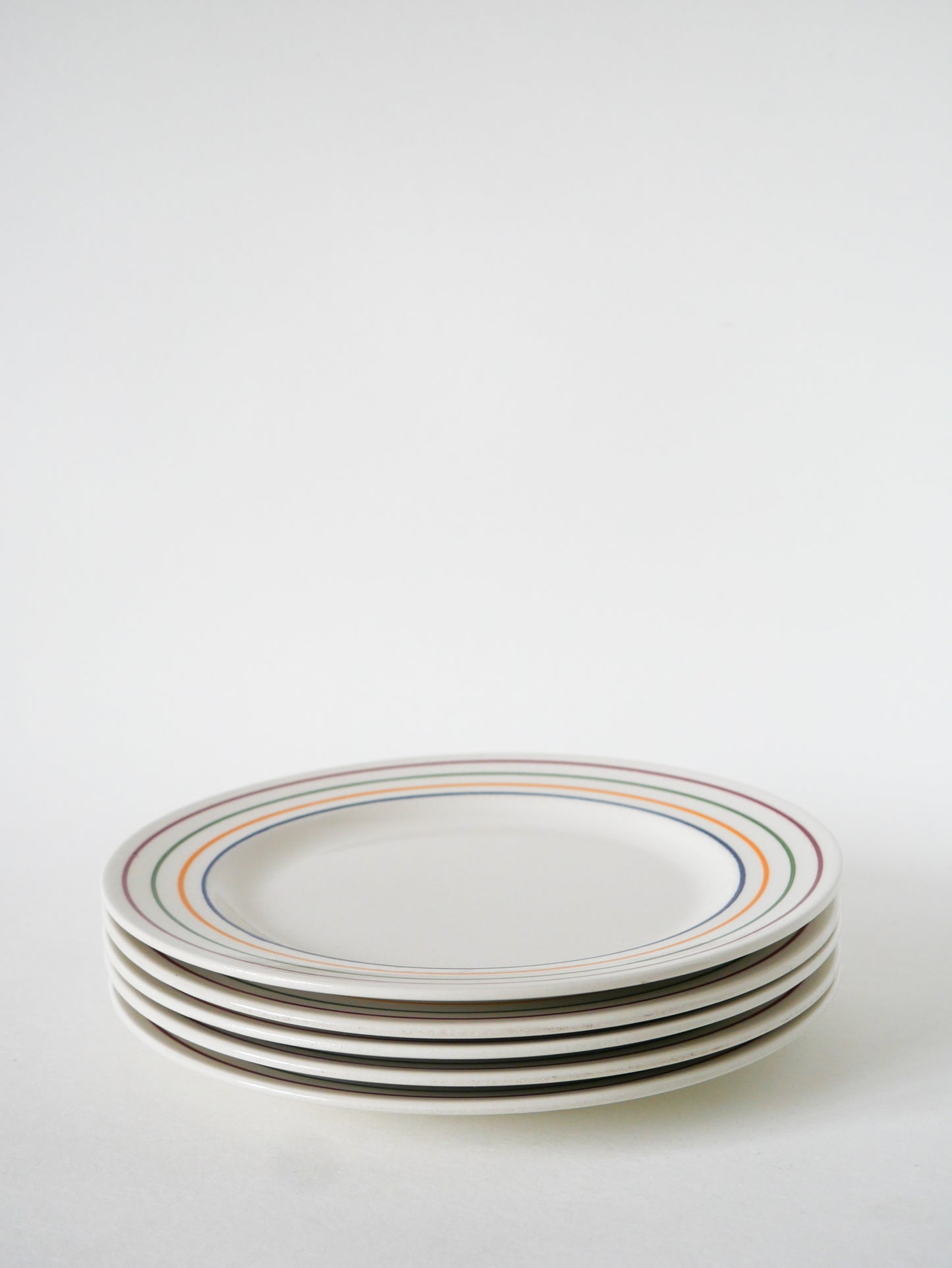 Lot de 5 assiettes à dessert, Liserés Multicolores, Design, 1960