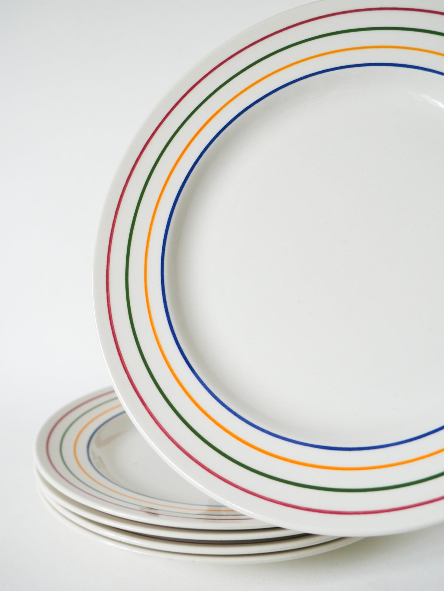 Lot de 5 assiettes plates, Liserés Multicolores, Design, 1960