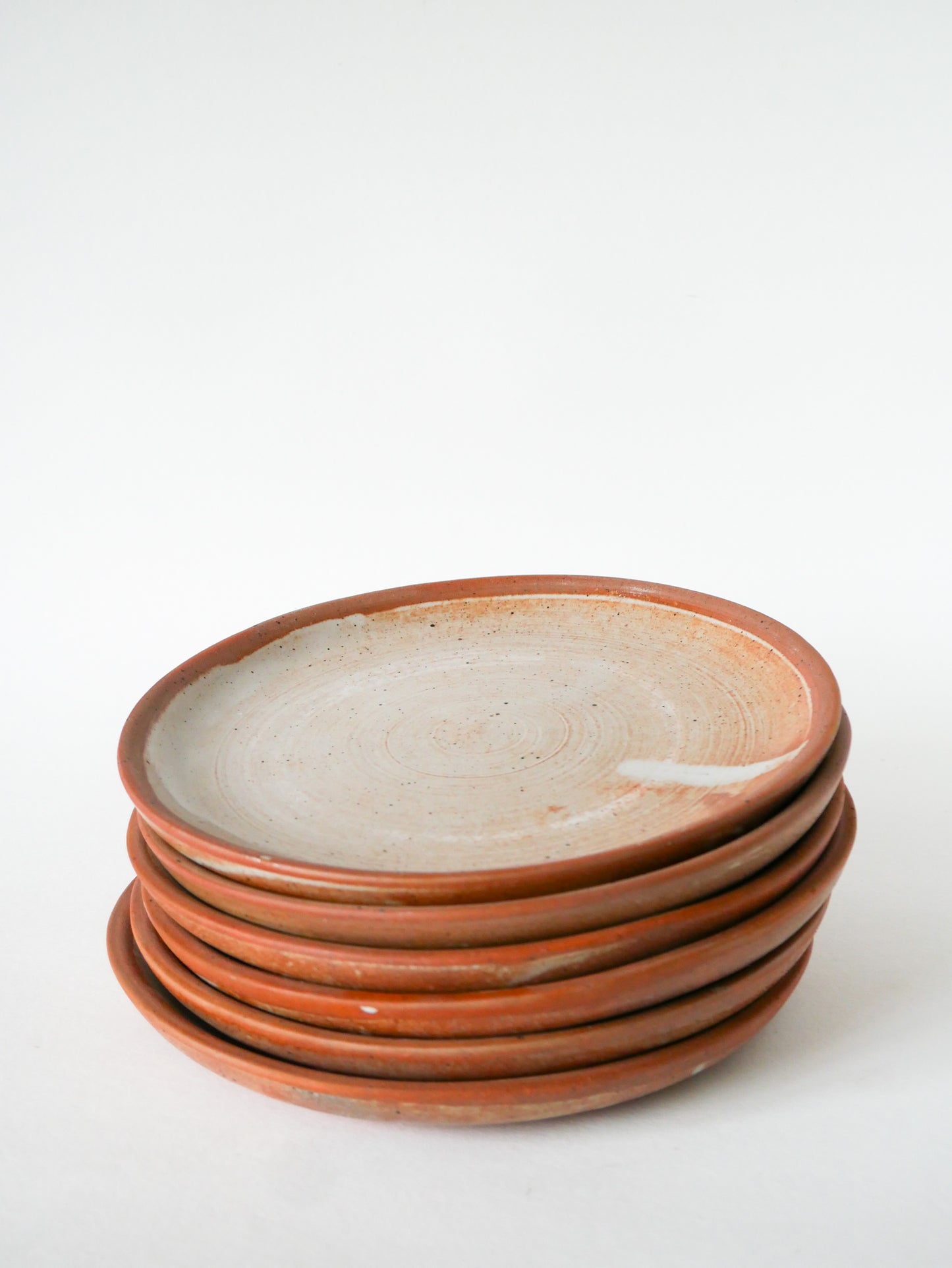 Lot de 6 assiettes plates en grès artisanal, 1970