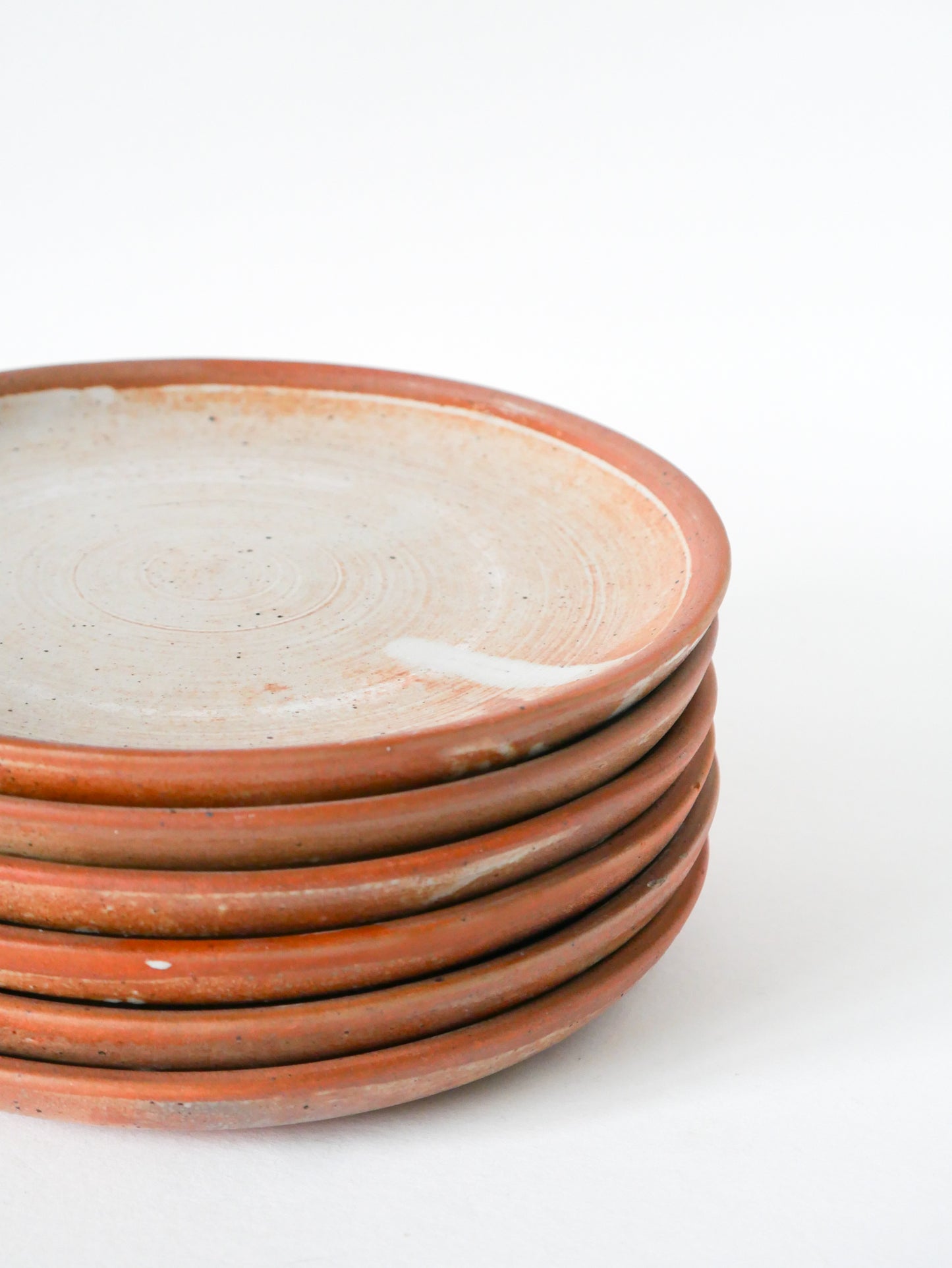 Lot de 6 assiettes plates en grès artisanal, 1970