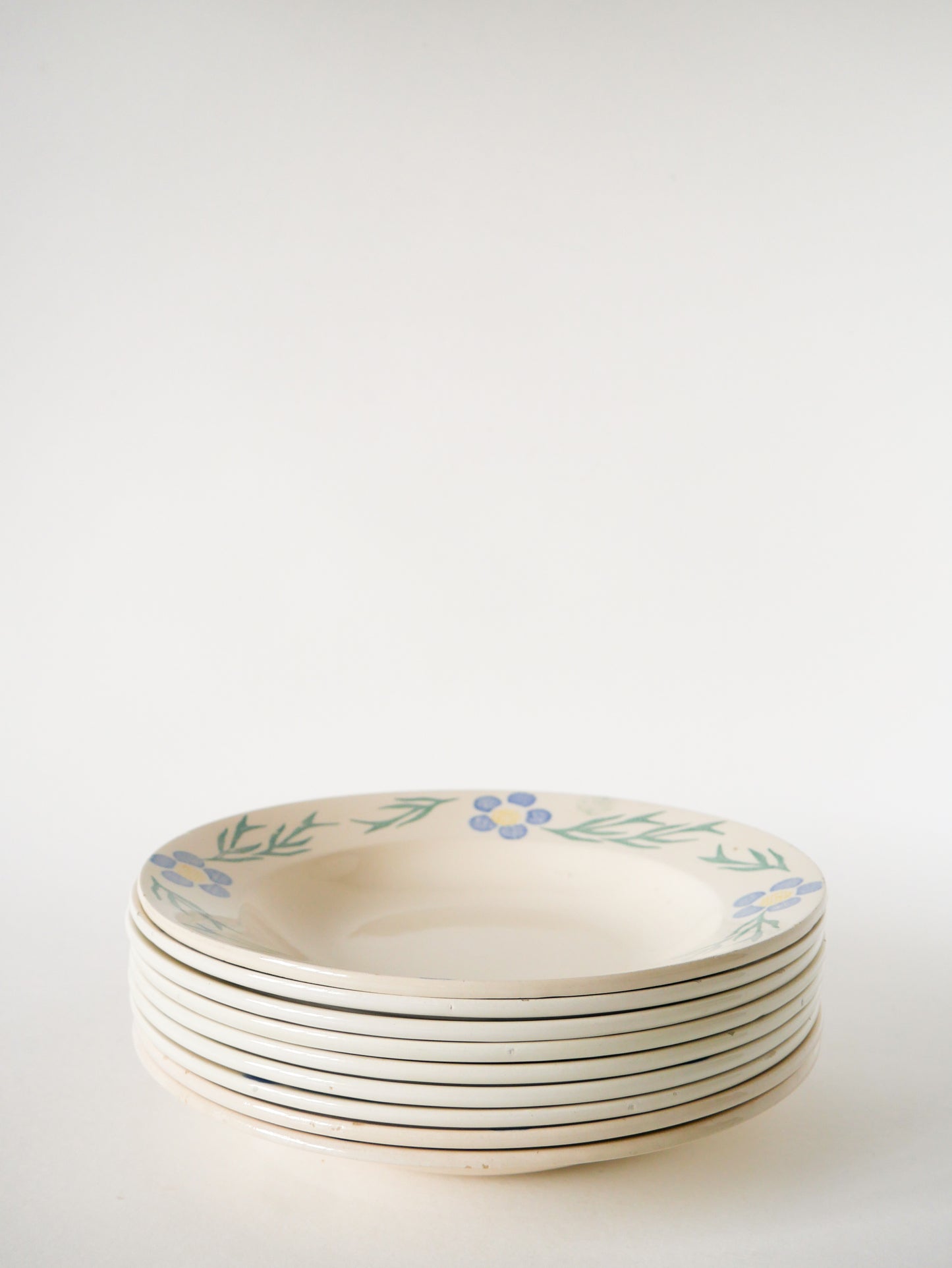 Lot de 9 assiettes creuses Digoin Sarreguemines à fleurs, Bleu et Vert, 1950