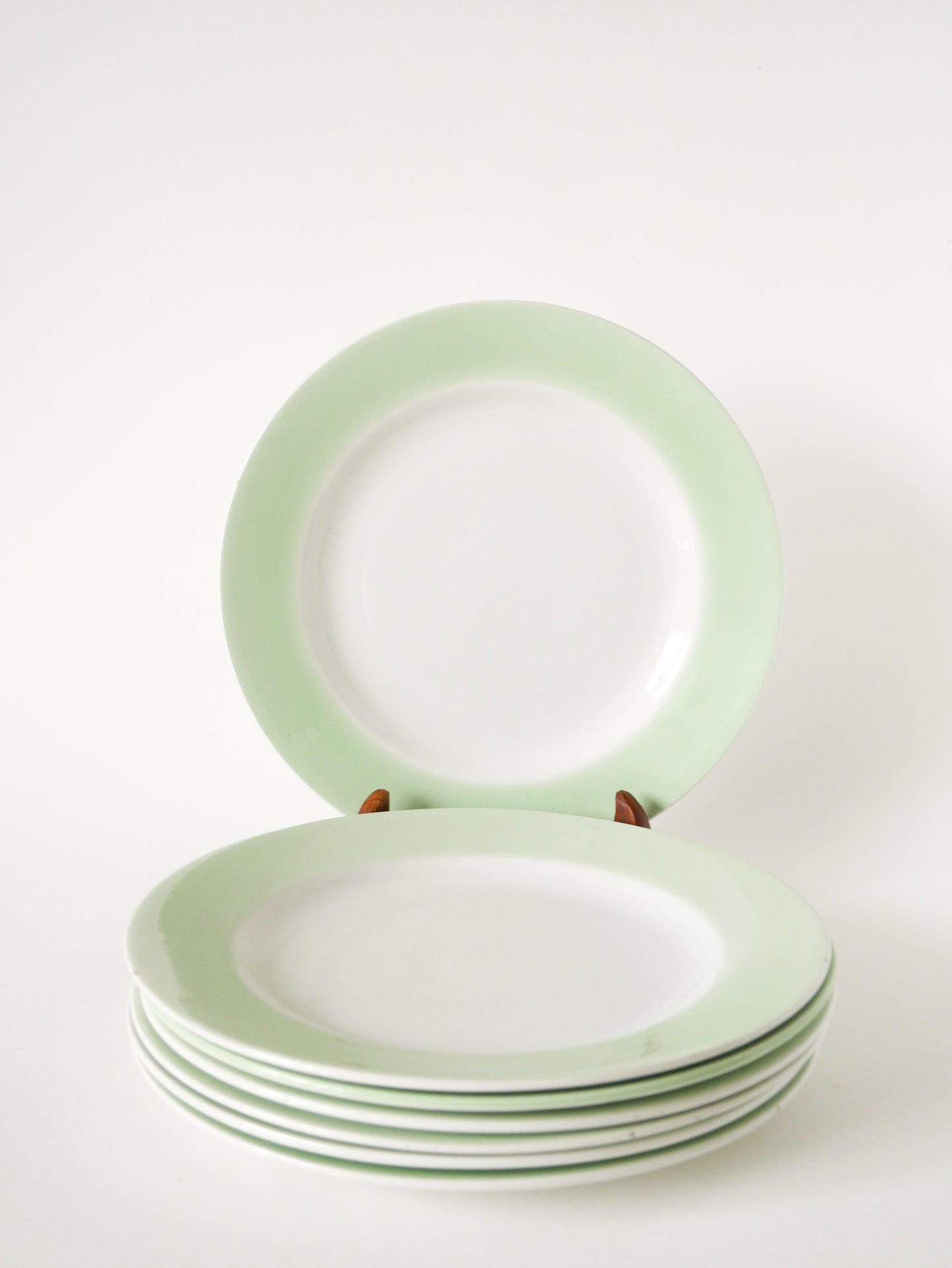 Lot de 7 assiettes plates St Amand Céranord, Liseré Vert Pomme, 1960