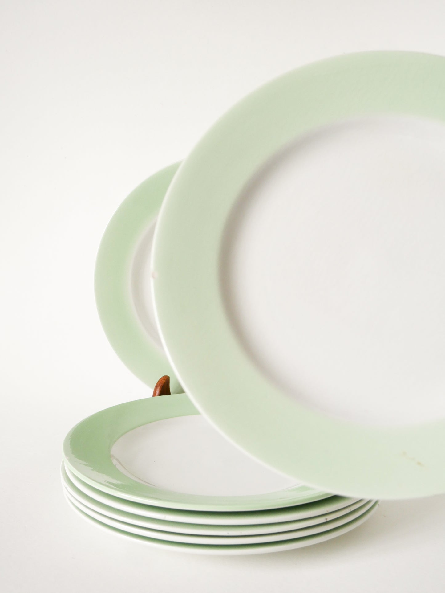 Lot de 7 assiettes plates St Amand Céranord, Liseré Vert Pomme, 1960