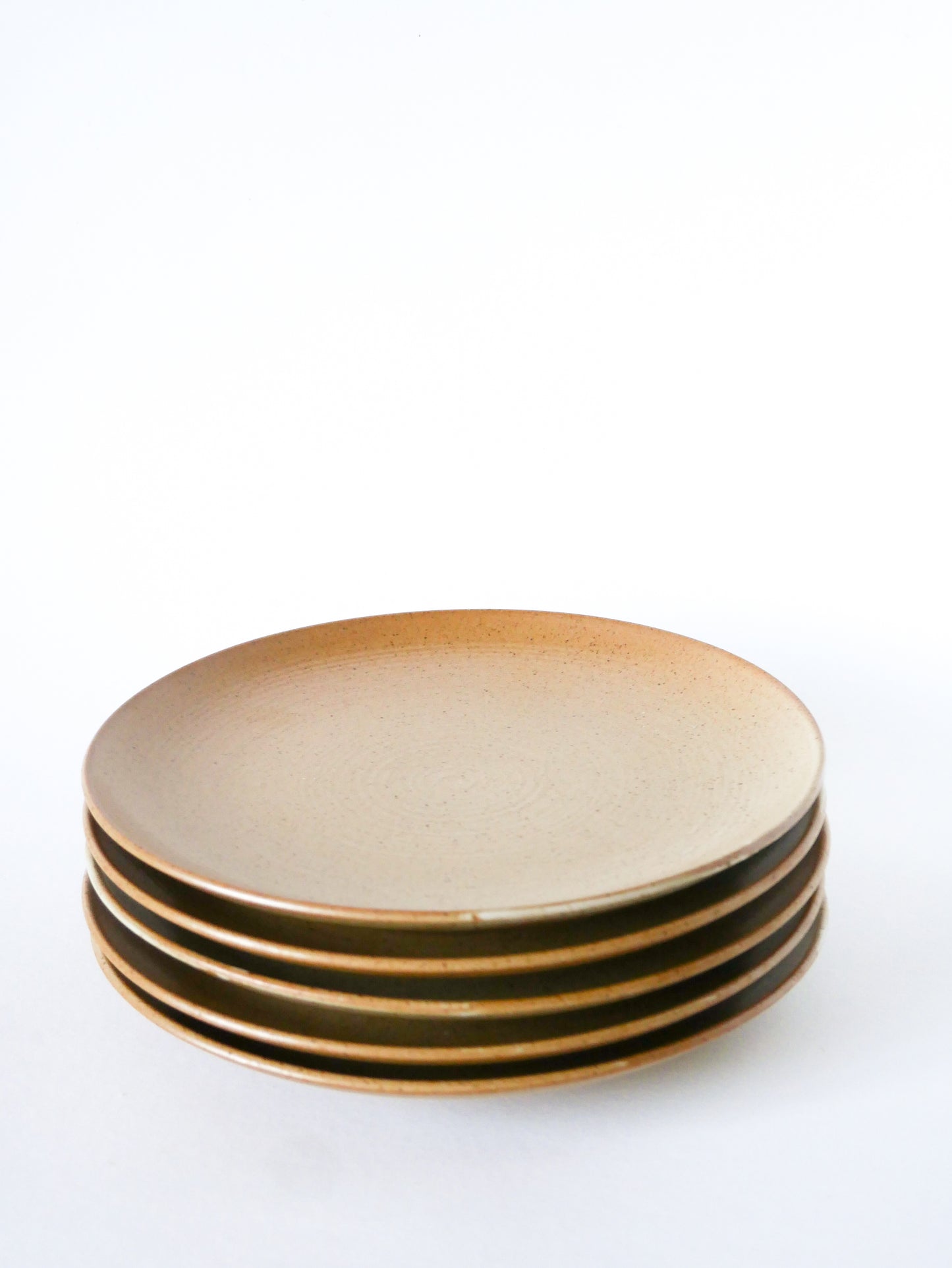 Lot de 5 très grandes assiettes plates en grès, Grès du Village, 1970