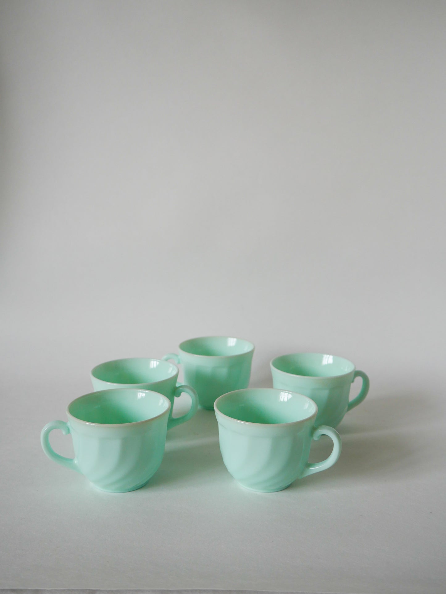 Lot de 5 tasses à café en vert Mint Arcopal 1970