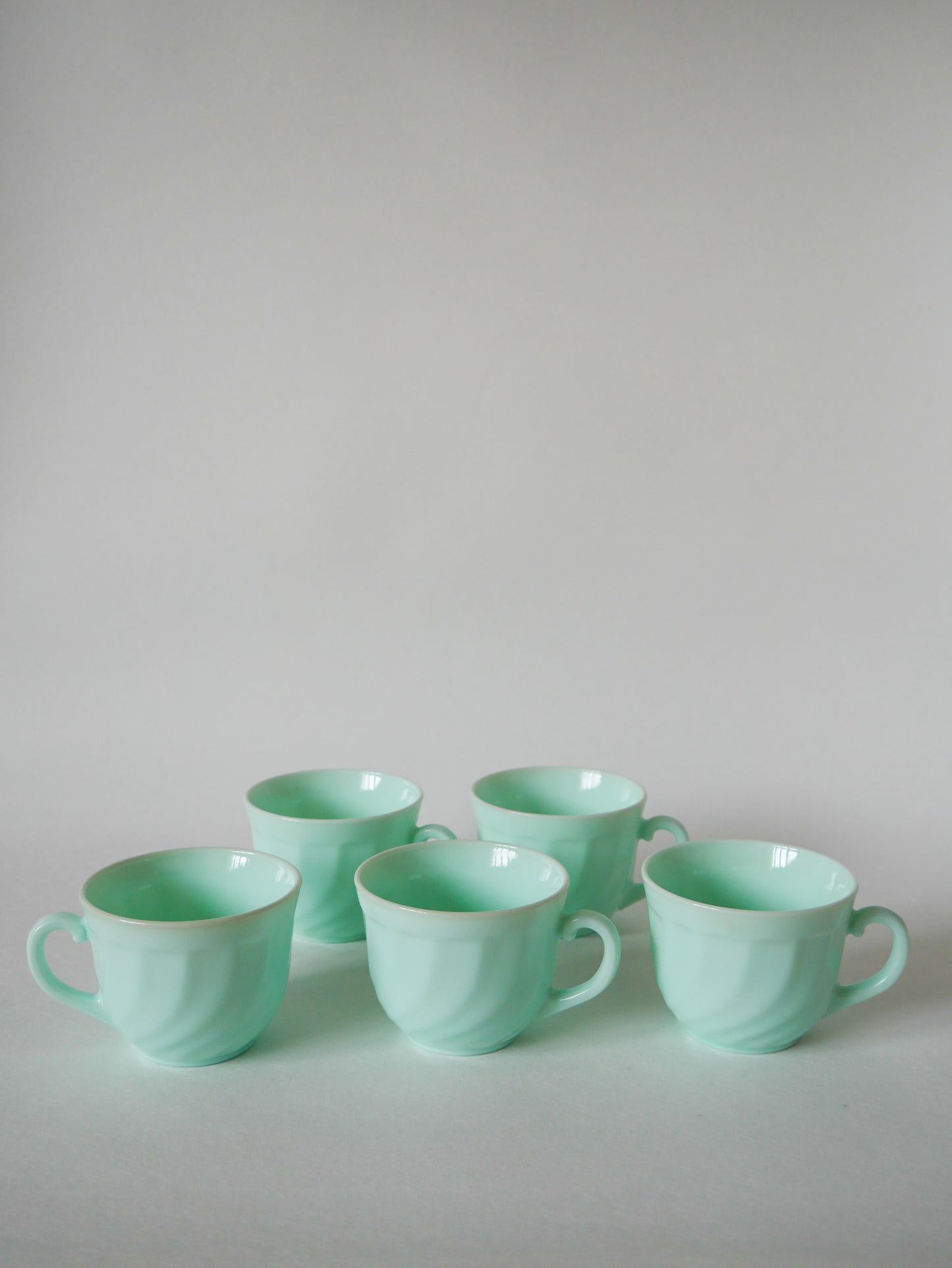 Lot de 5 tasses à café en vert Mint Arcopal 1970