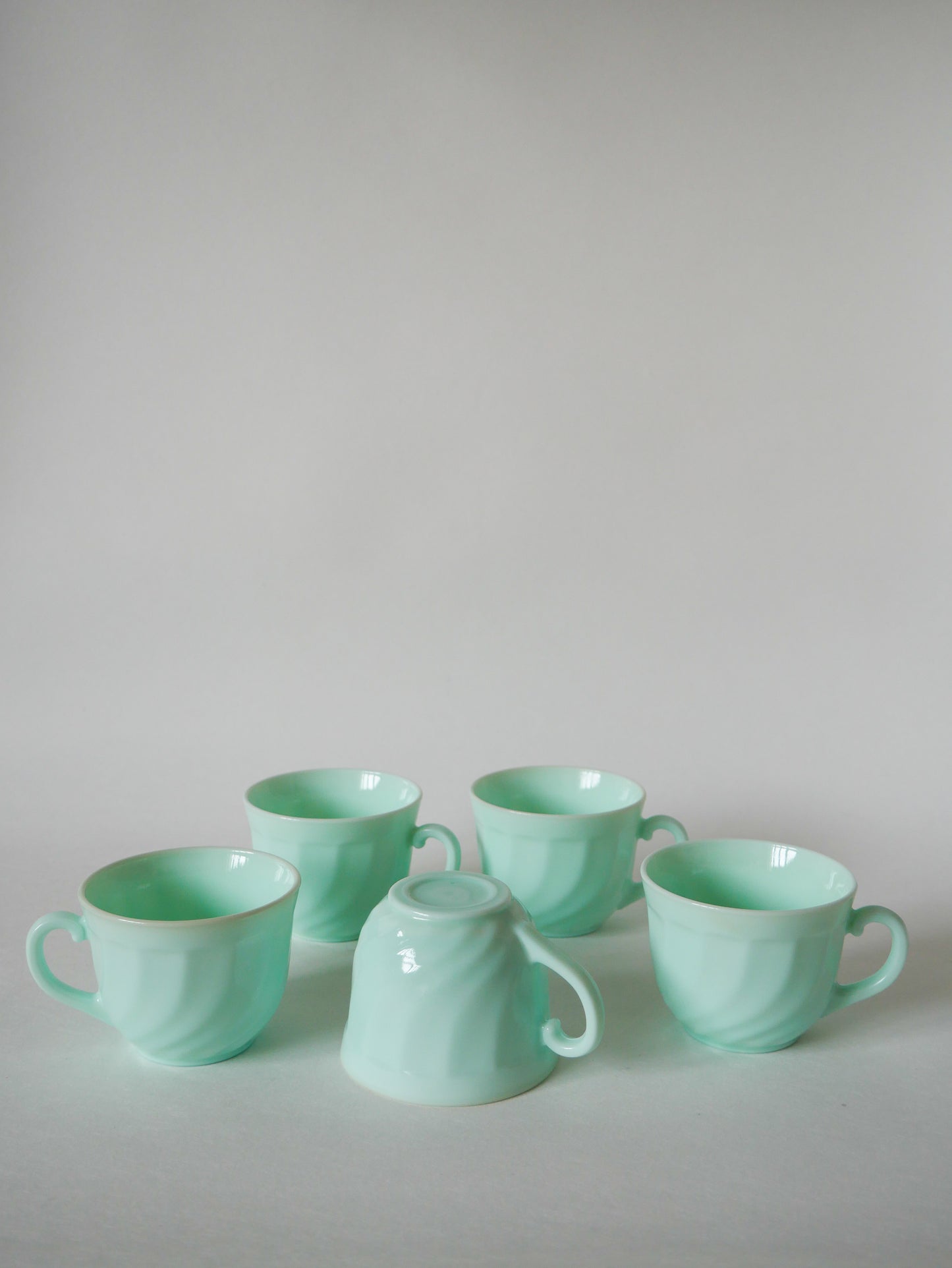 Lot de 5 tasses à café en vert Mint Arcopal 1970