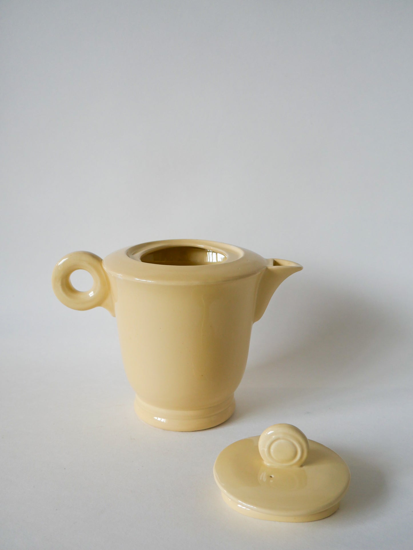 Service à thé composé d'une théière et de 8 tasses en céramique Digoin Sarreguemines crème Design 1950