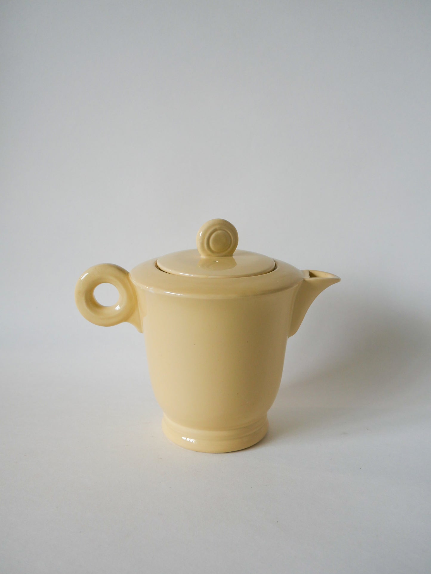 Service à thé composé d'une théière et de 8 tasses en céramique Digoin Sarreguemines crème Design 1950