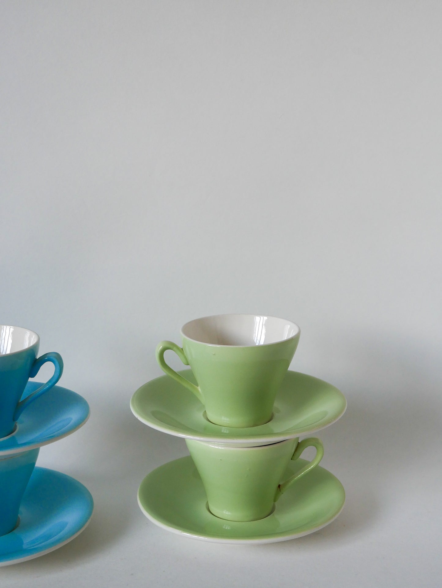 Lot de 4 tasses à café vert et bleu pastel 1950