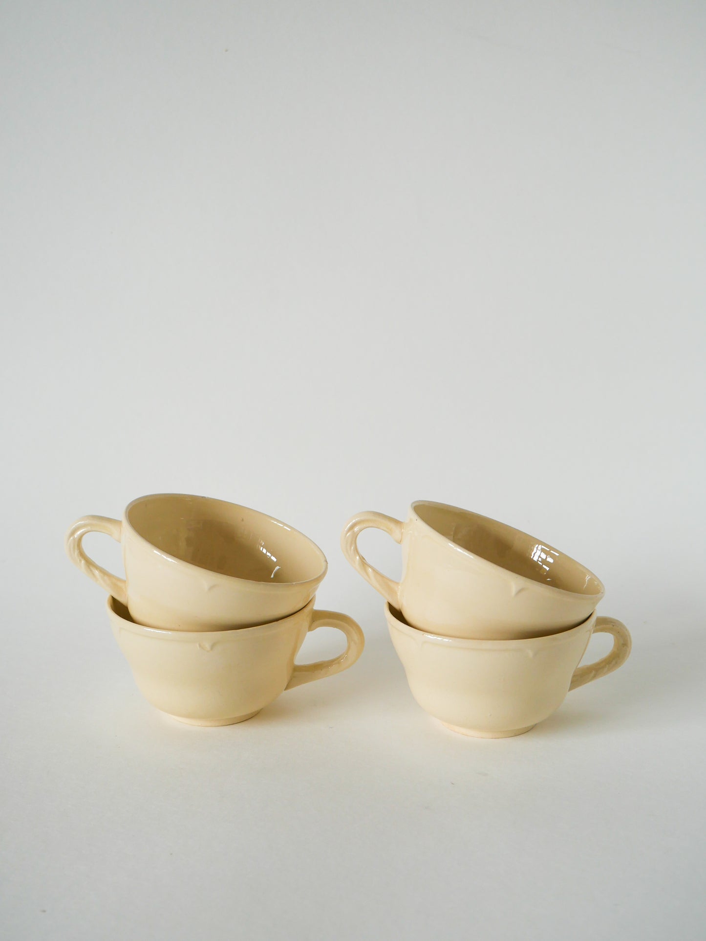 Ensemble de 4 tasses à café Badonviller, Crème, 1960