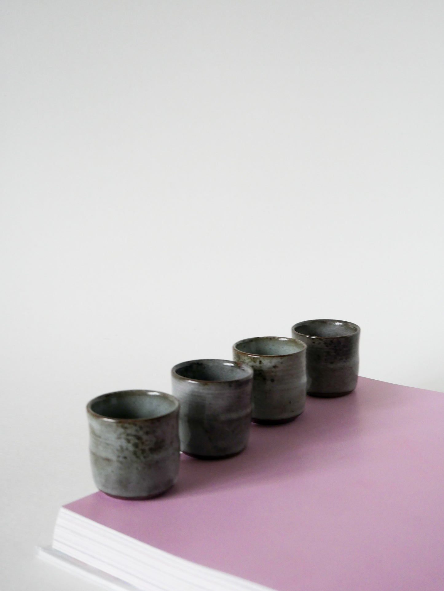 Ensemble de 4 tasses à ristretto en grès émaillé, 1970