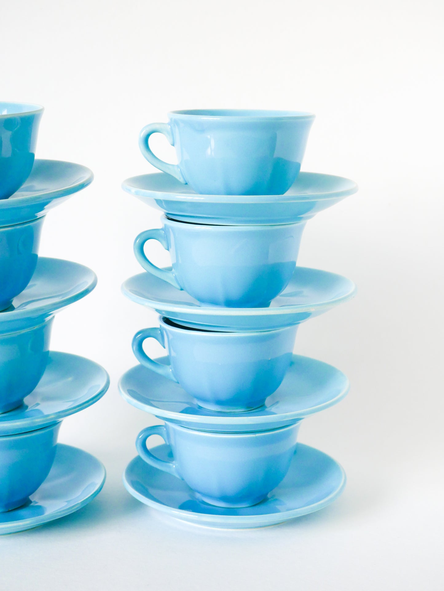 Ensemble de 8 tasses à café et soucoupes, FB Badonviller, Bleu Ciel, 1950