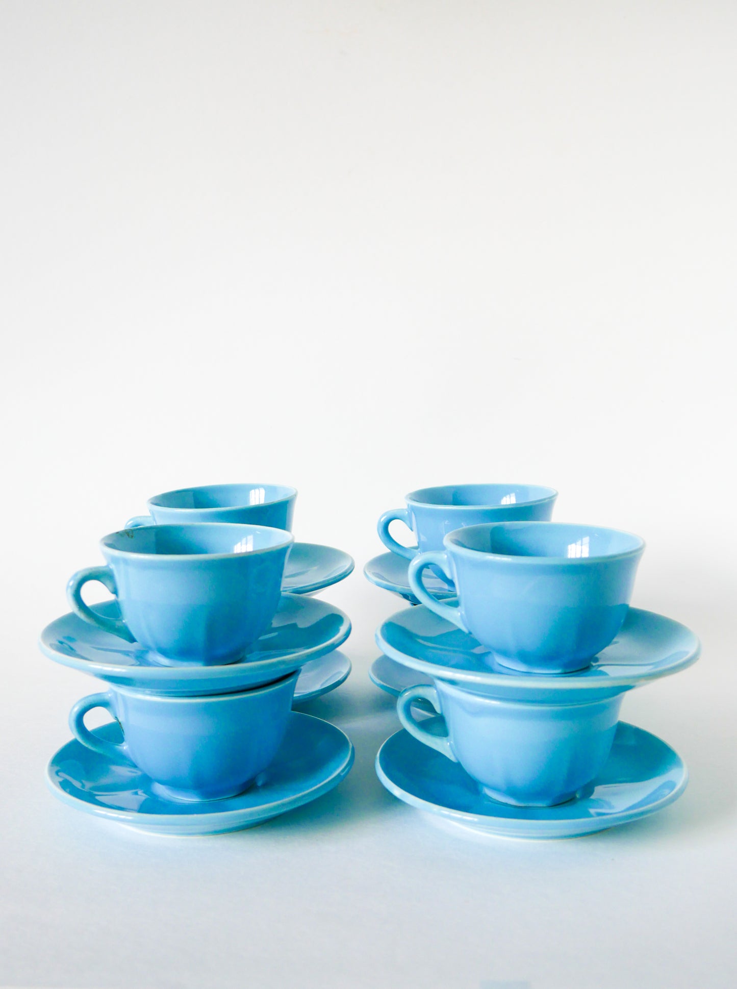 Ensemble de 8 tasses à café et soucoupes, FB Badonviller, Bleu Ciel, 1950