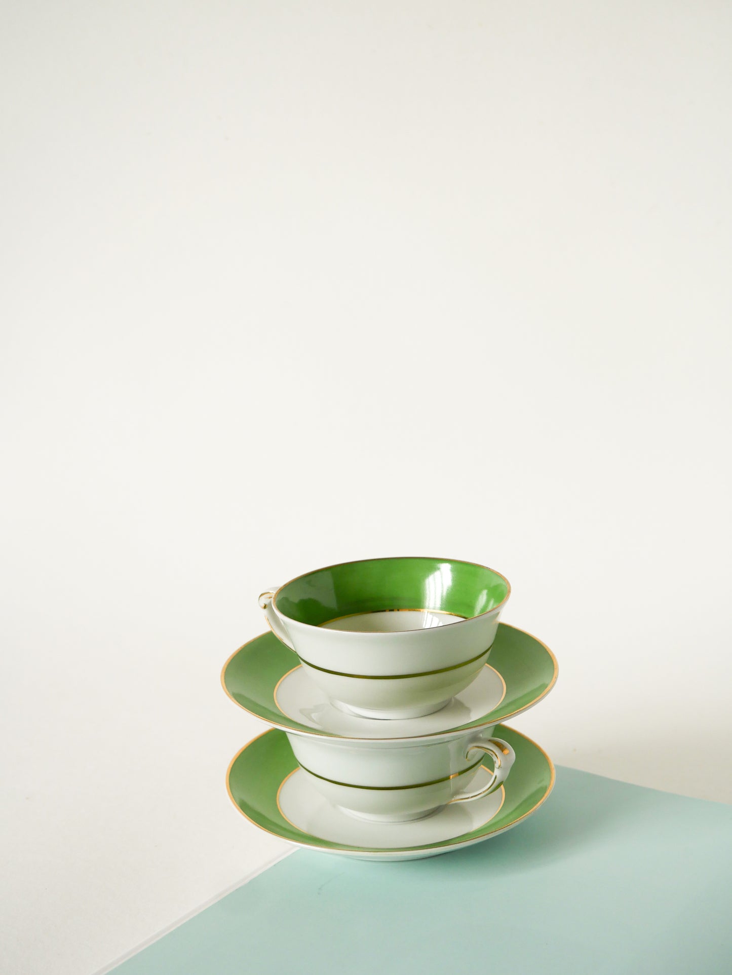 Duo de tasses à café colorées GDA Limoges, Vert, Made in France, 1950