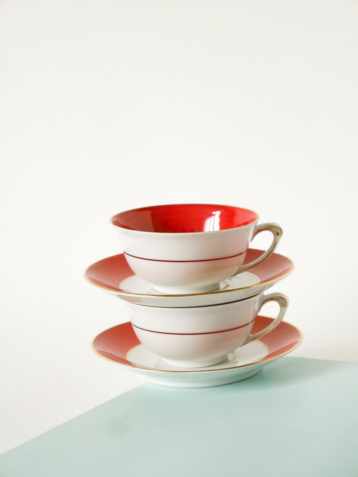 Duo de tasses à café colorées GDA Limoges, Brique, Made in France, 1950