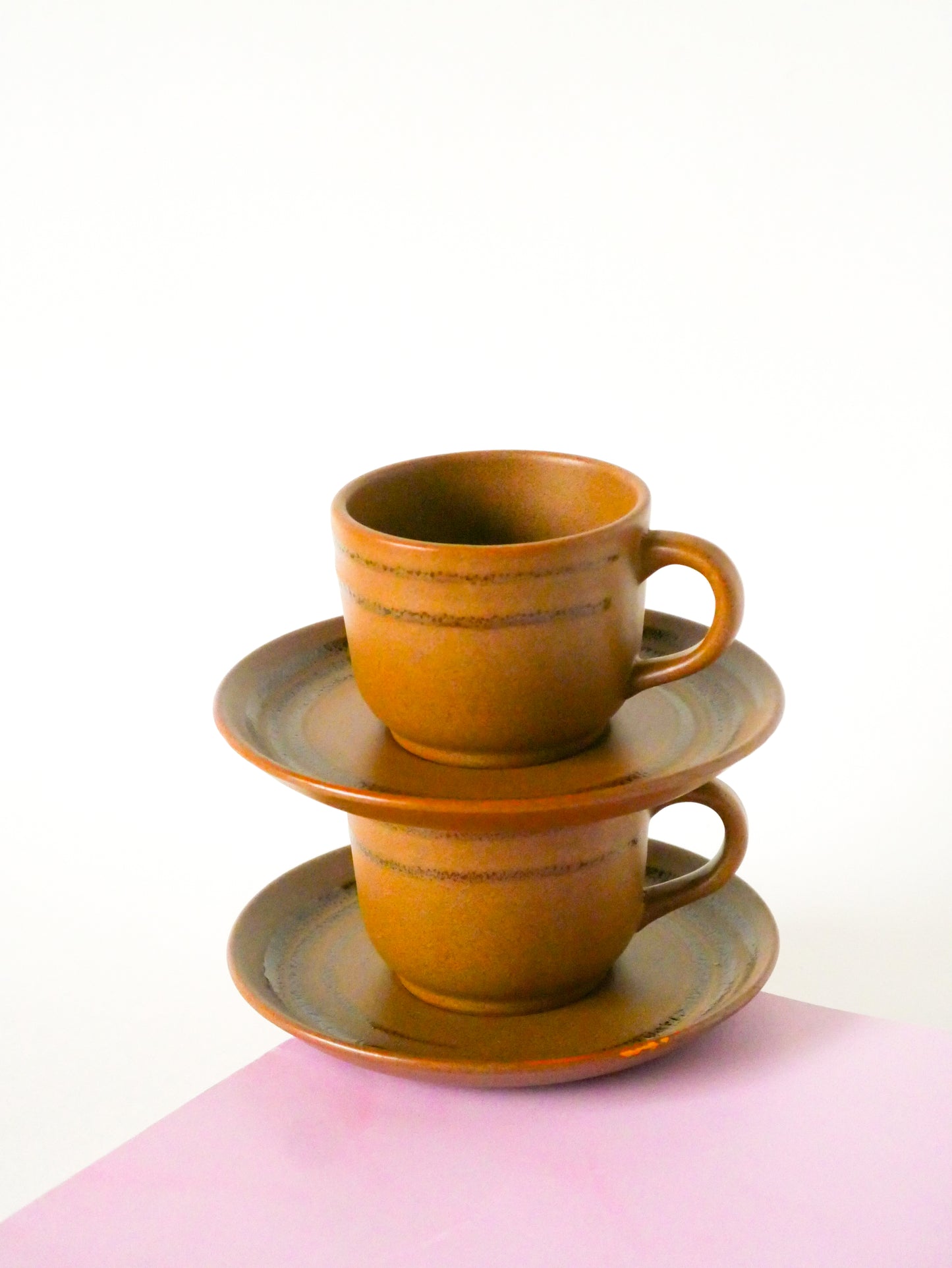 Ensemble de 4 tasses et sous-tasses à café en grès, Sarreguemines modèle Savoie, 1970