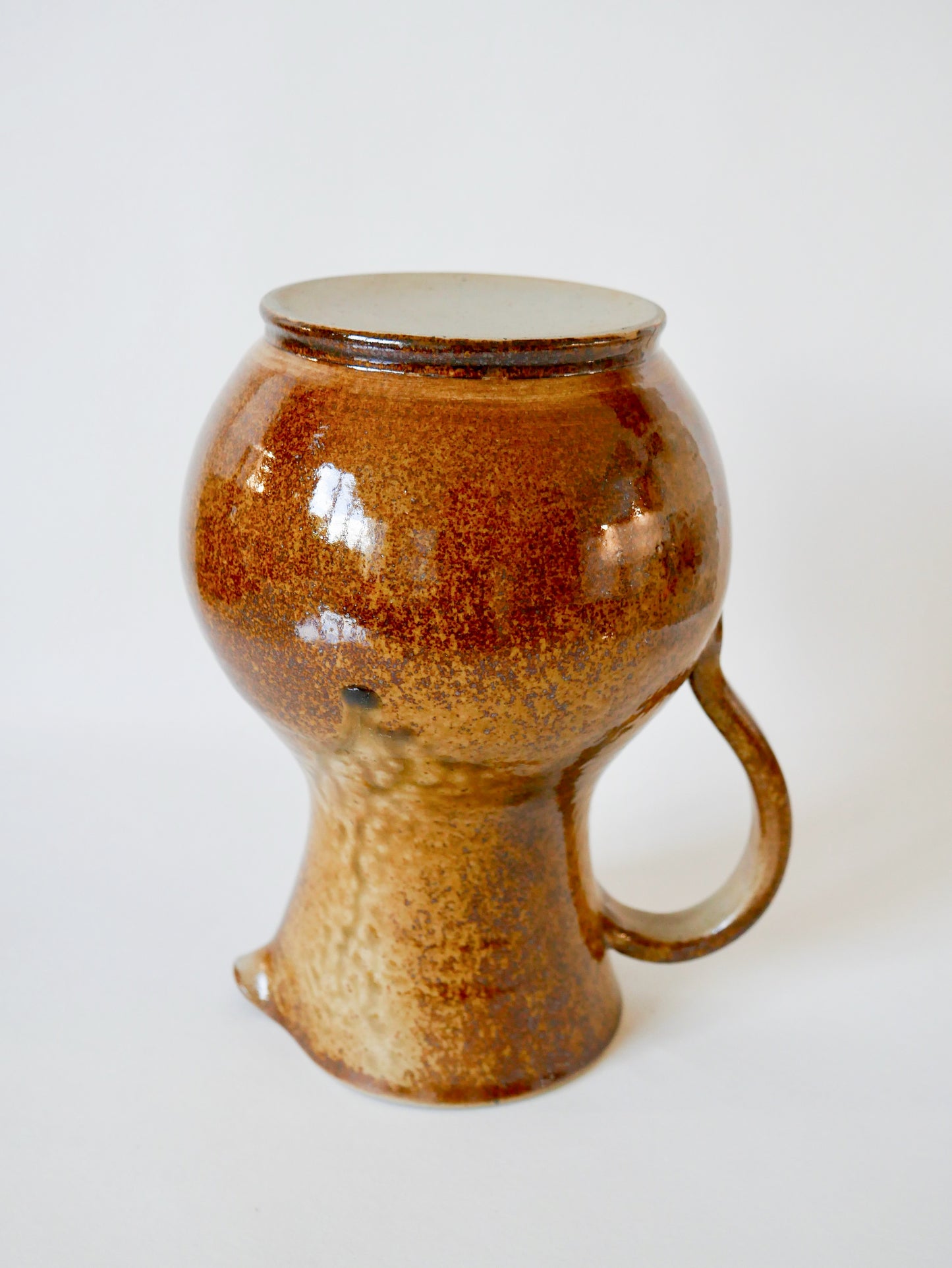 Grand broc / pichet en grès / poterie artisanale, 1970