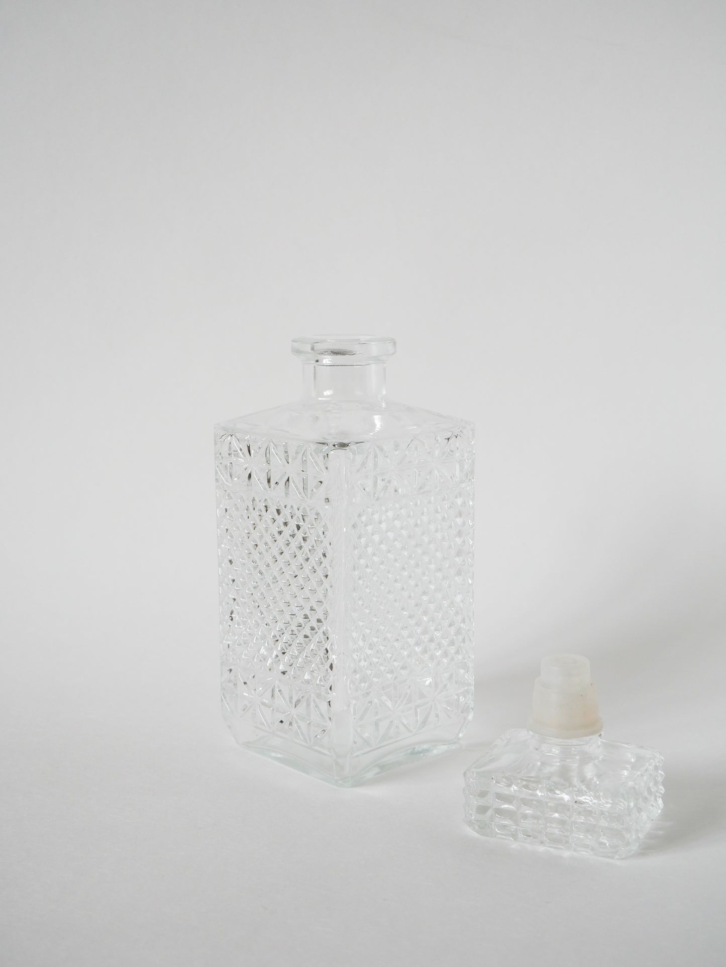 Carafe à whisky en verre facetté, 1970