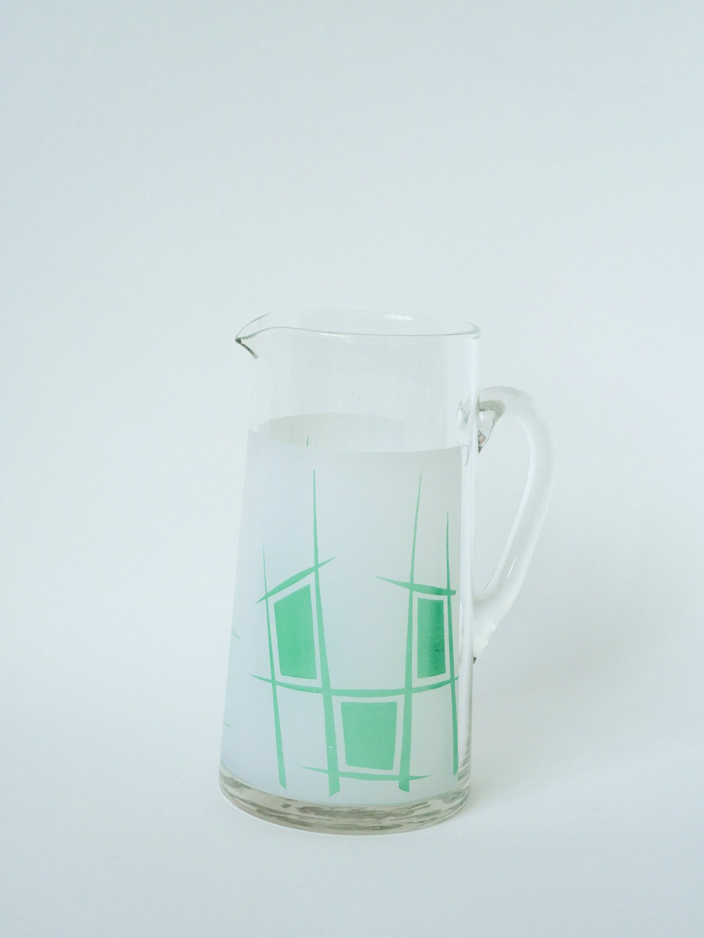 Pichet en verre et motifs psychés verts, Design, 1970