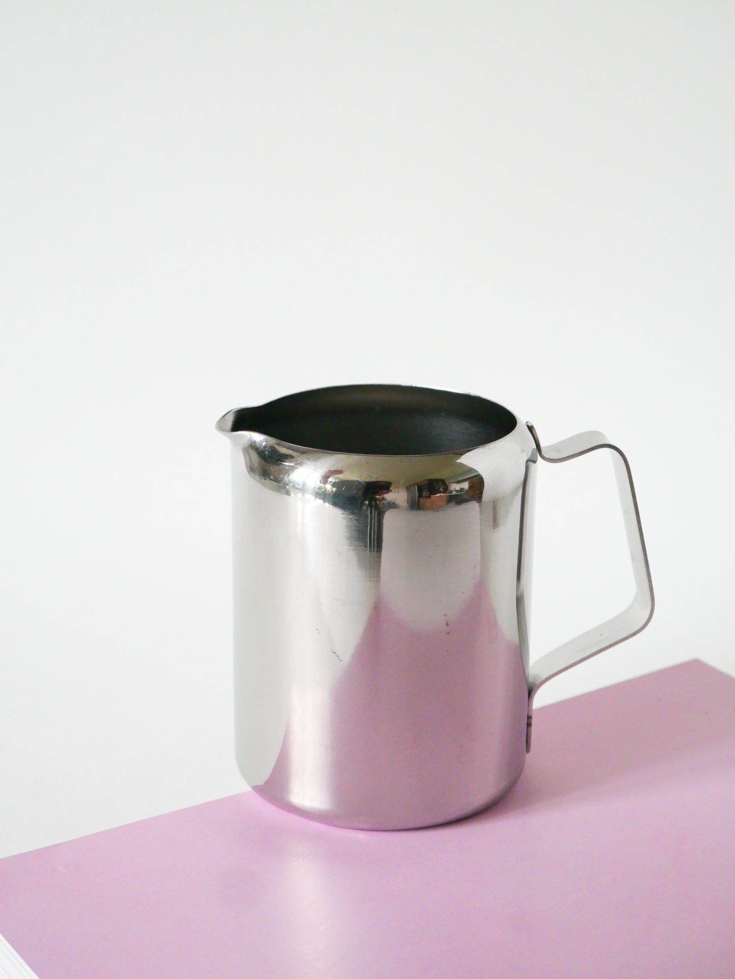 Petit pot à lait en inox, 1970