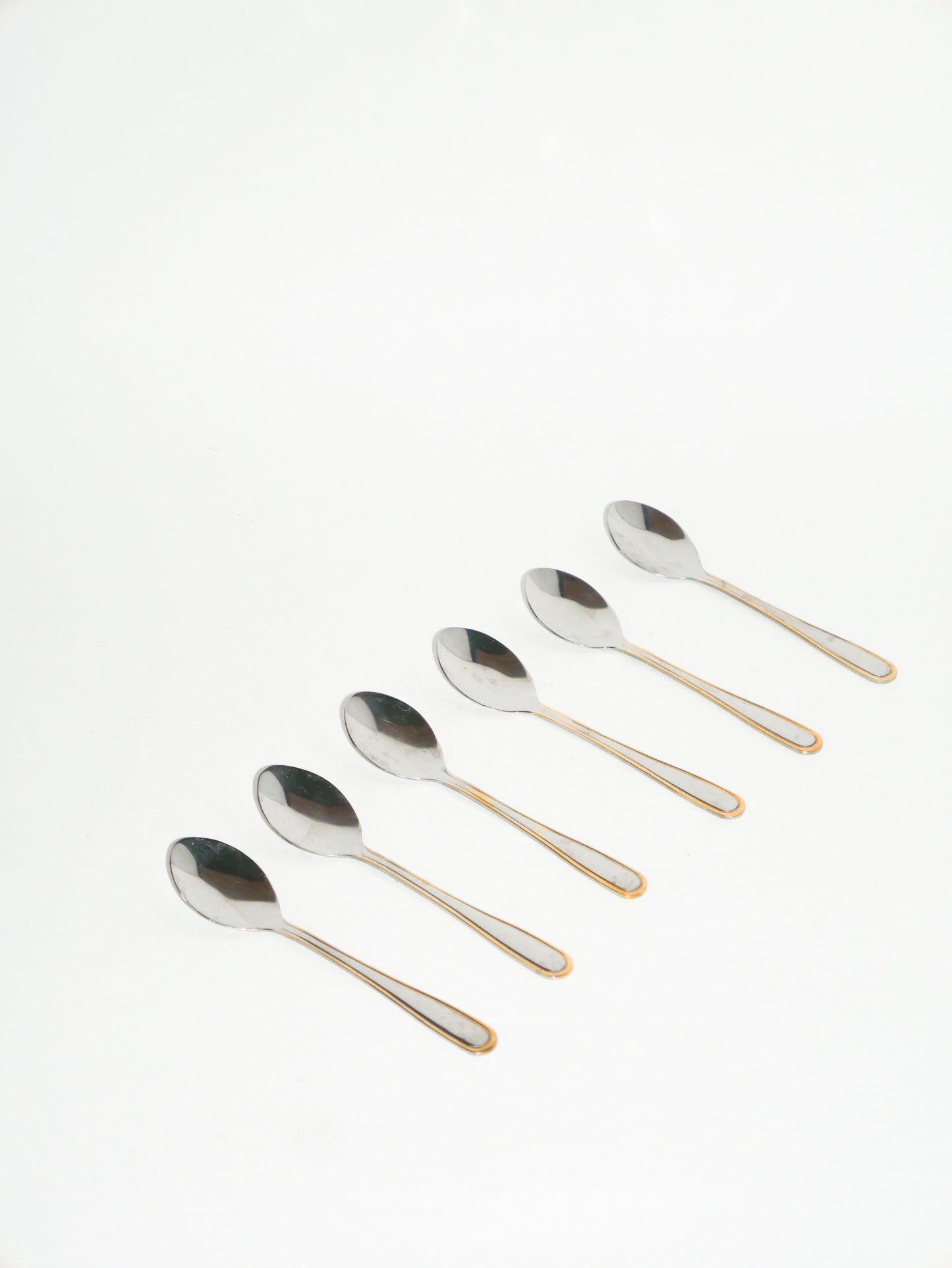 Ensemble de 6 cuillères en inox, Argenté et Doré, Design, 1970