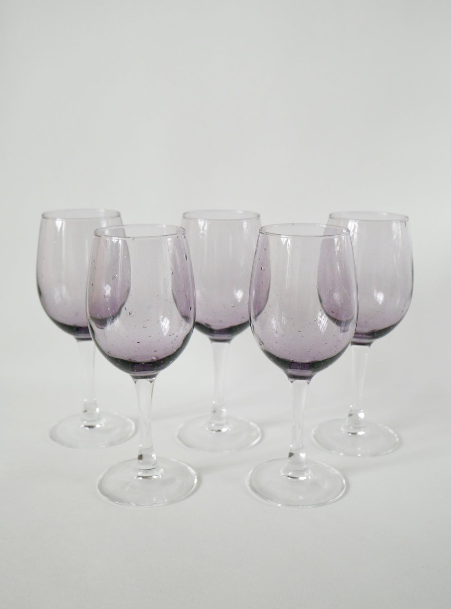 Lot de 5 verres à vin en verre bullé violet, 1970