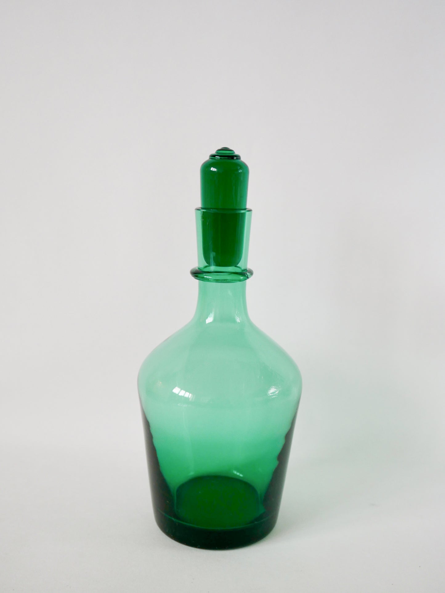 Ensemble d'une carafe et de 4 verres design en verre vert, 1970