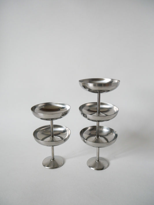 Lot de 5 grandes coupes en inox pieds fin 1970