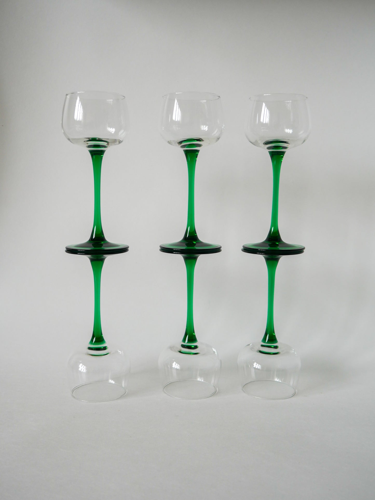 Lot de 6 verres à pieds vert foncé Made in France Luminarc, 1970 - 16cm