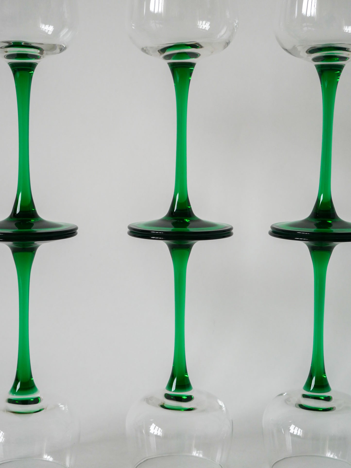 Lot de 6 verres à pieds vert foncé Made in France Luminarc, 1970 - 16cm