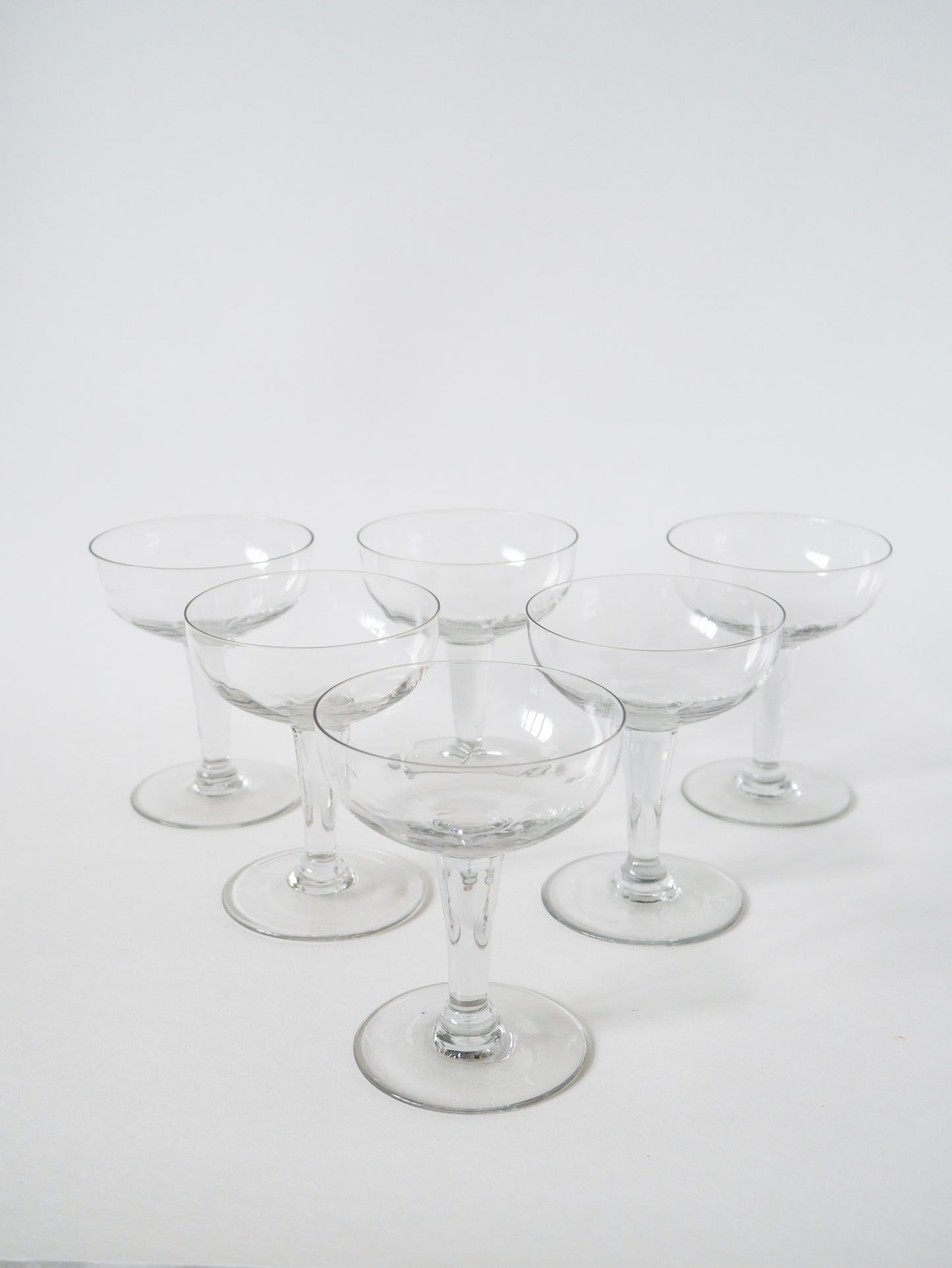 Lot de 6 grandes coupes à champagne en cristal facetté, 1930, 11 X 9 cm