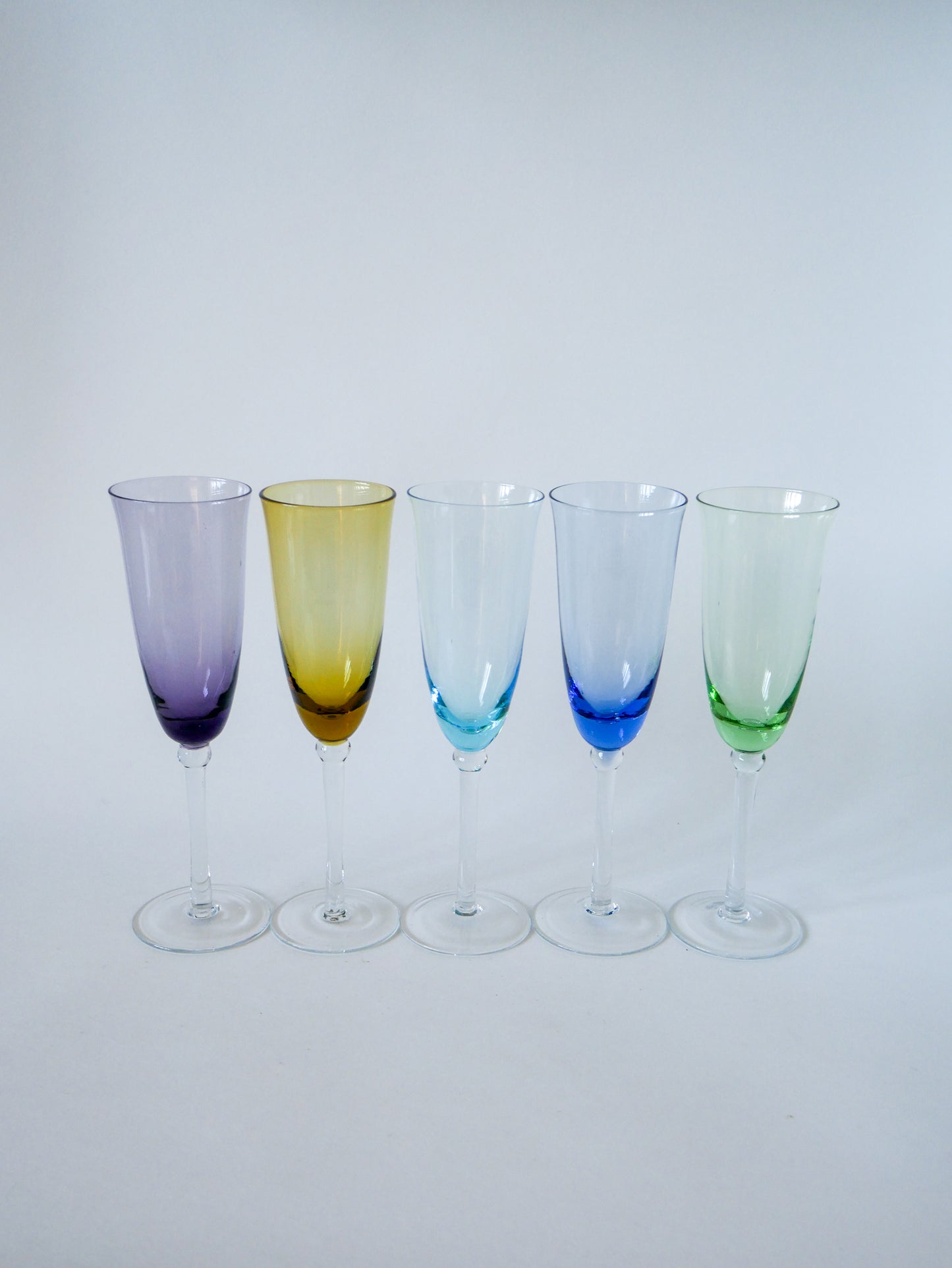 Ensemble de 5 flûtes en verre coloré multicolores 1970