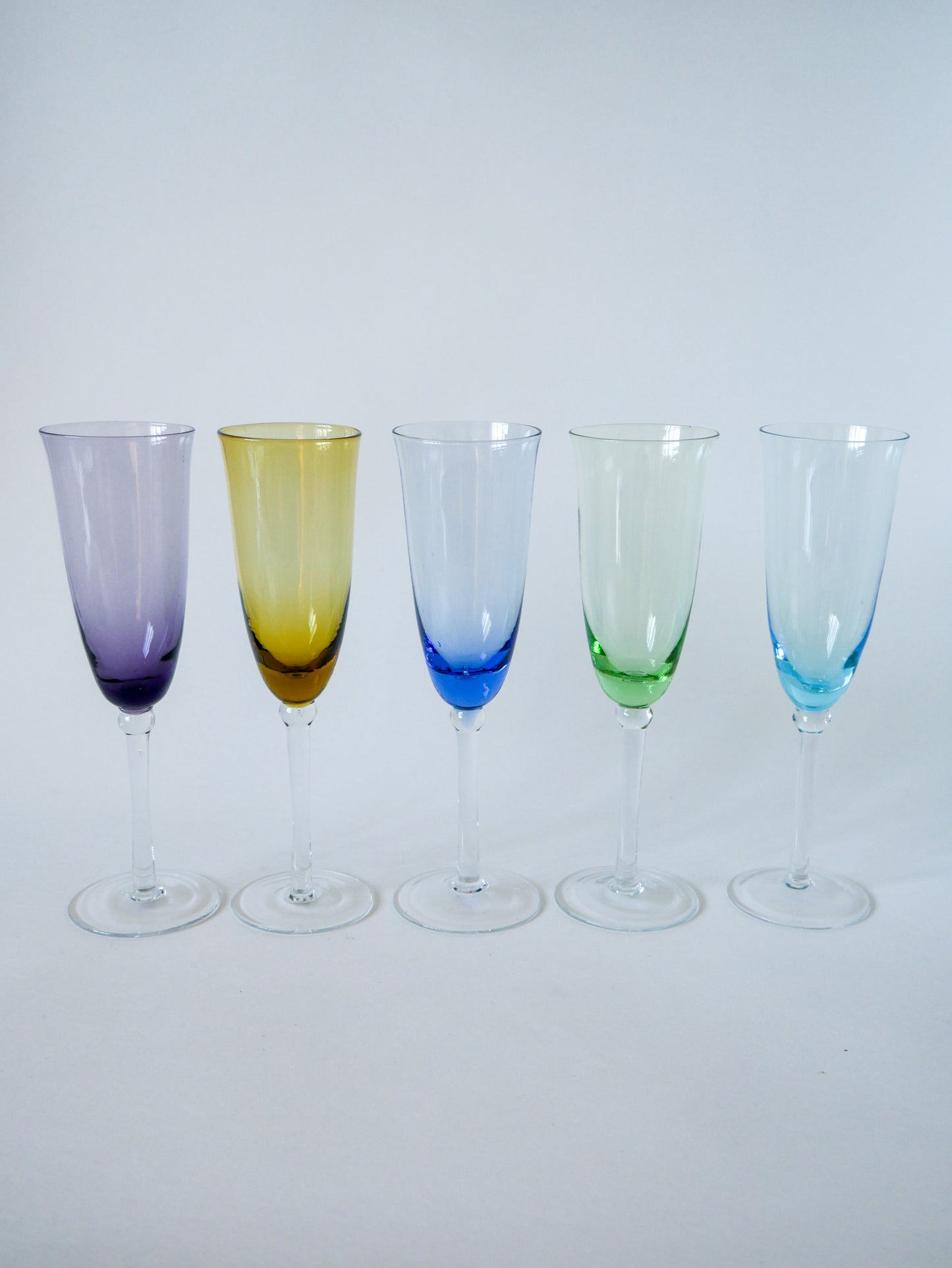 Ensemble de 5 flûtes en verre coloré multicolores 1970