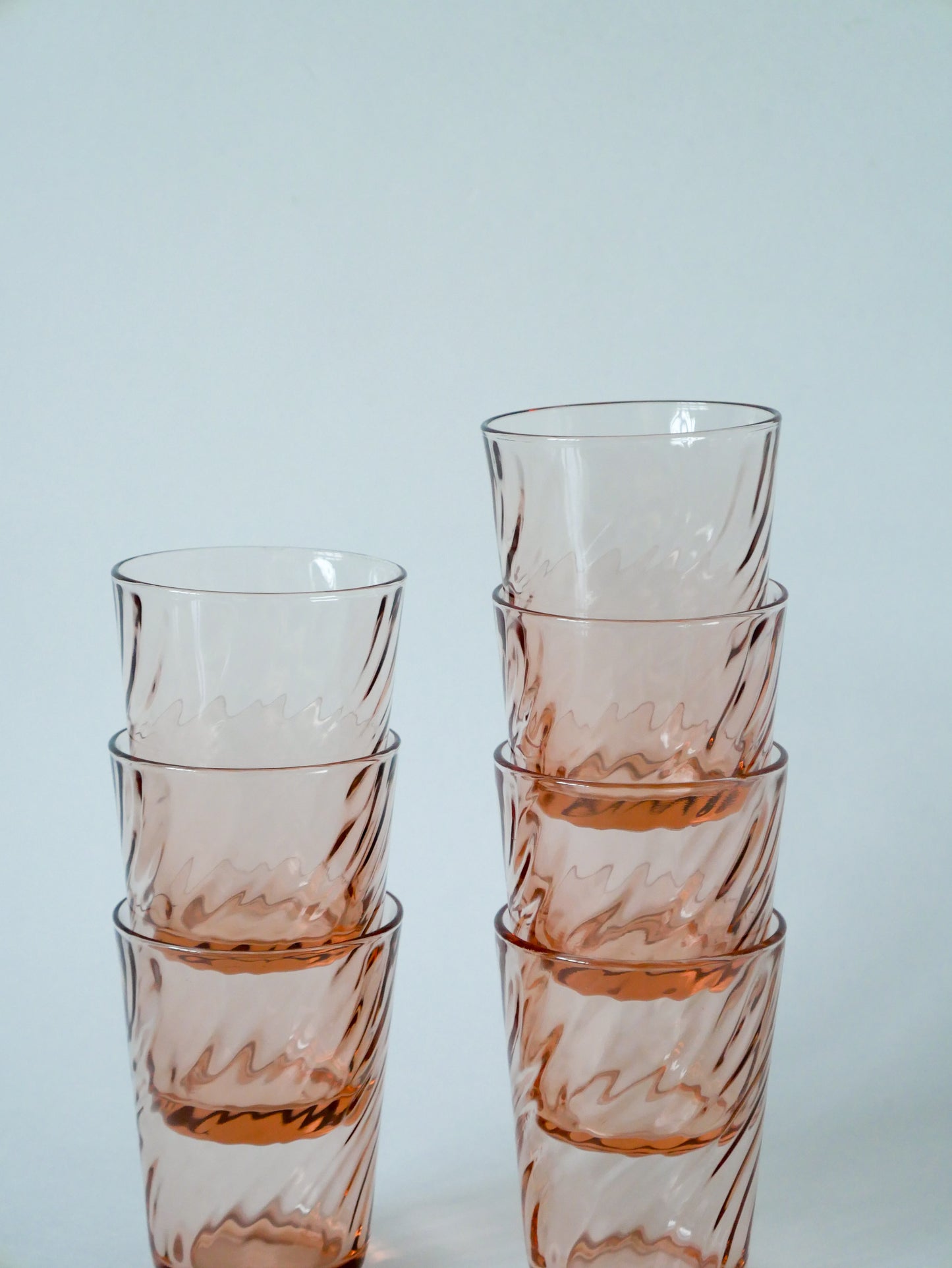 Lot de 7 verres à eau Rosaline en verre vert rose 1970