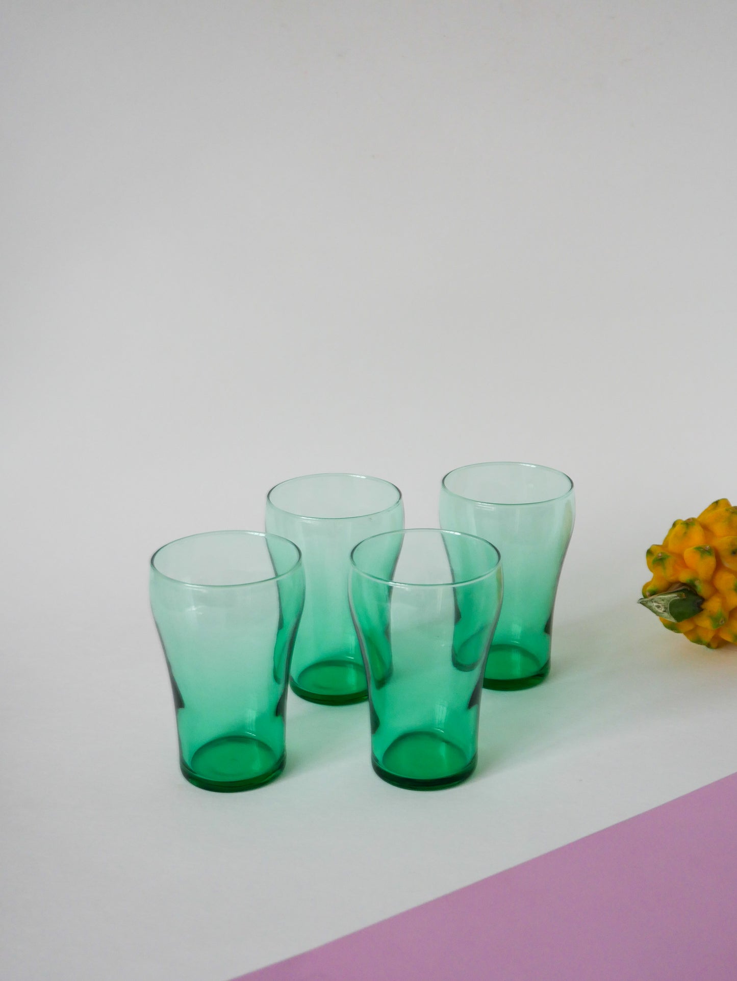 Lot de 4 verres en verre vert 1970