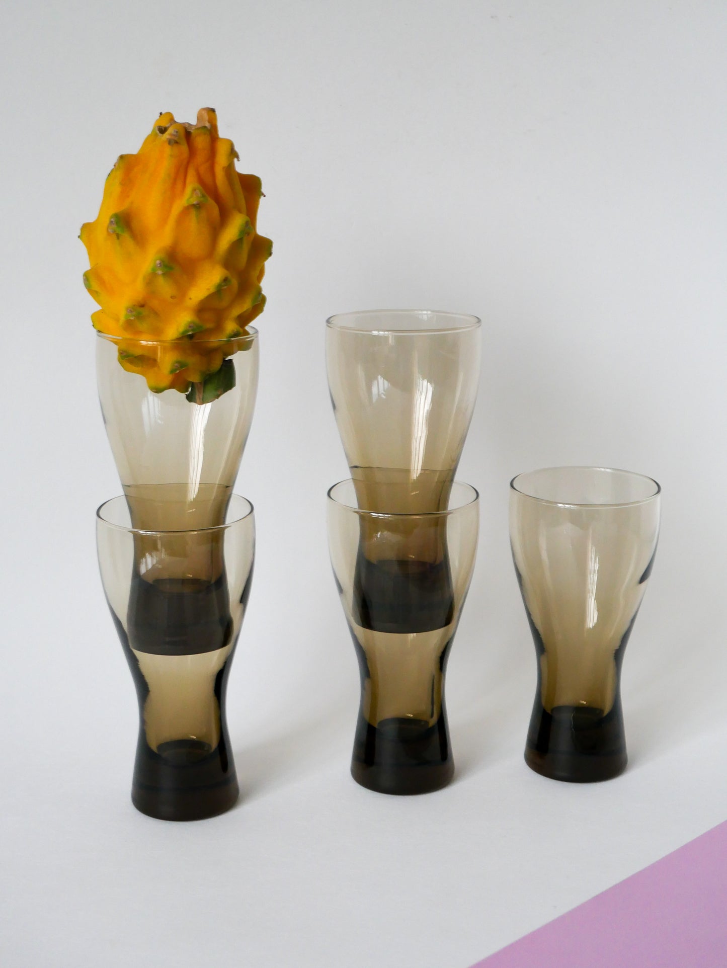 Lot de 5 grands verres Long Drink en verre fumé Design, 1970